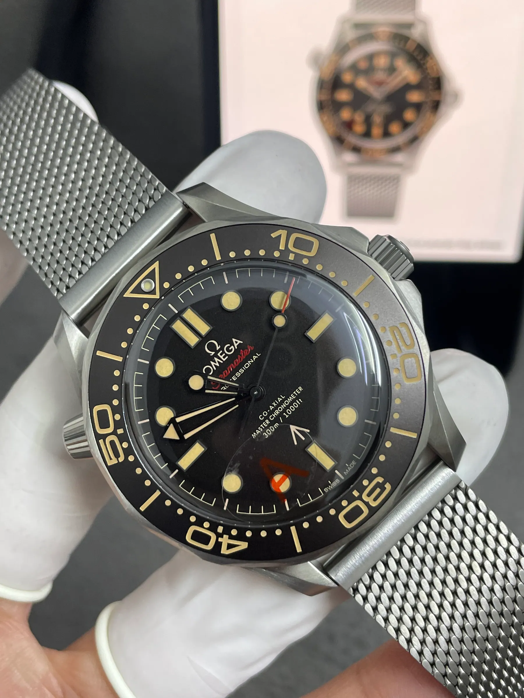VS | 8806机芯｜42mm l 欧米茄海马潜水300M 210.30.42.20.06.002 钛金属表链
