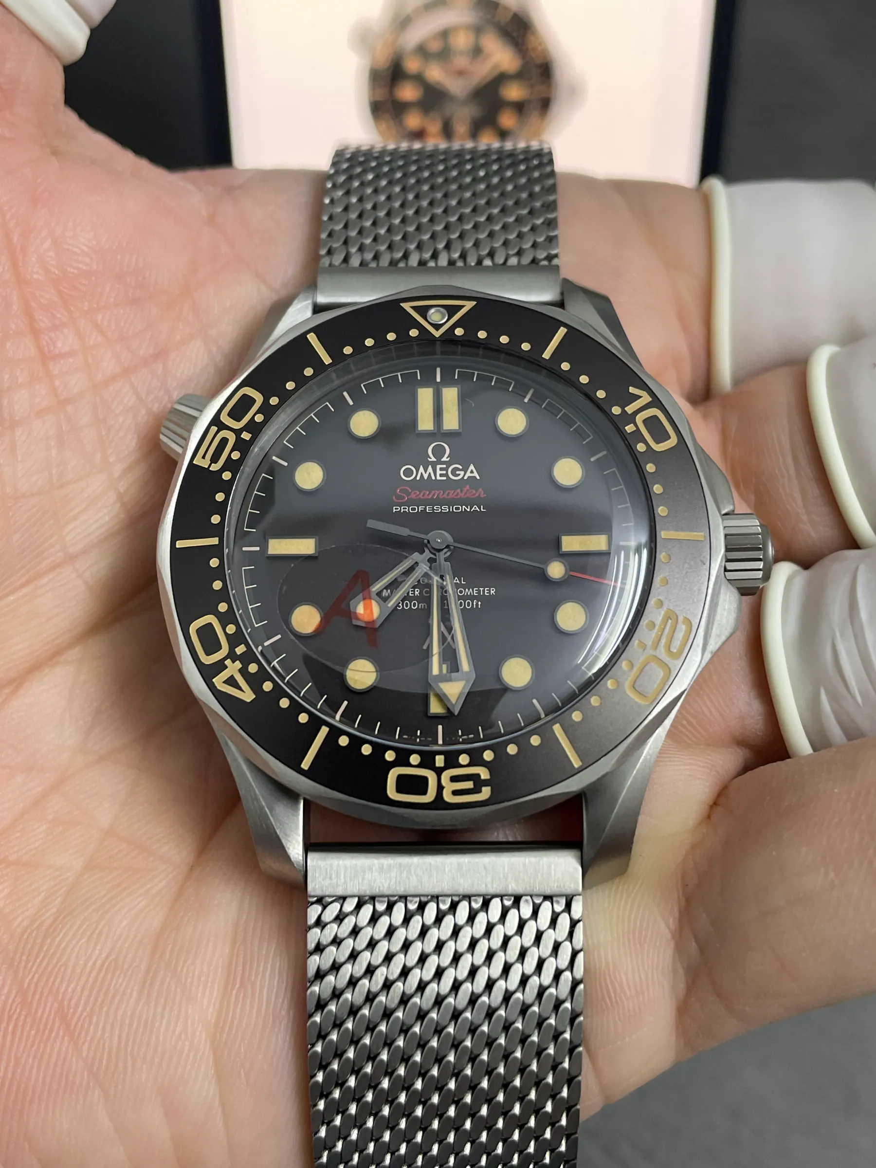 VS | 8806机芯｜42mm l 欧米茄海马潜水300M 210.30.42.20.06.002 钛金属表链