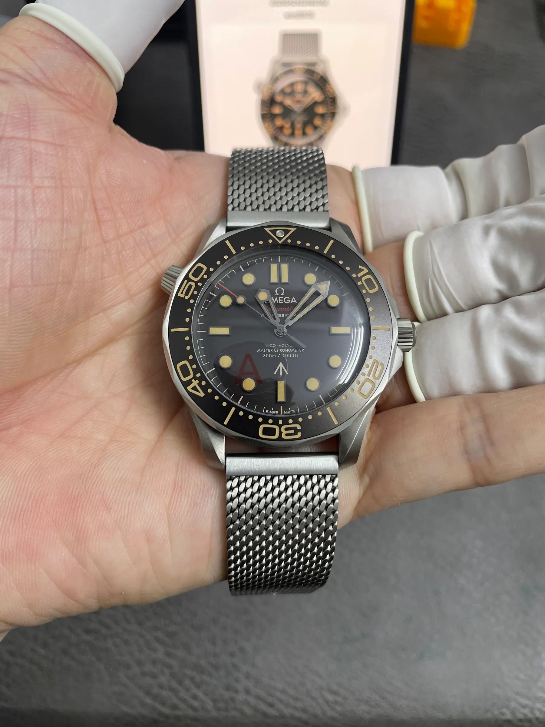 VS | 8806机芯｜42mm l 欧米茄海马潜水300M 210.30.42.20.06.002 钛金属表链