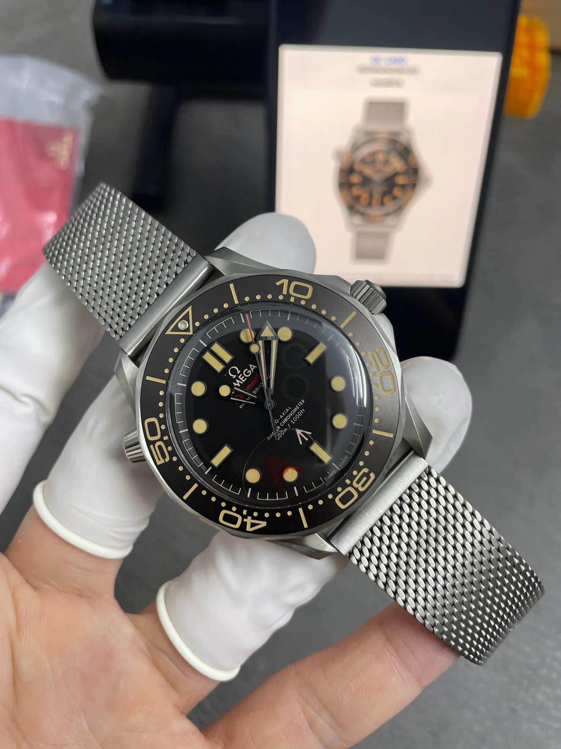 VS | 8806机芯｜42mm l 欧米茄海马潜水300M 210.30.42.20.06.002 钛金属表链