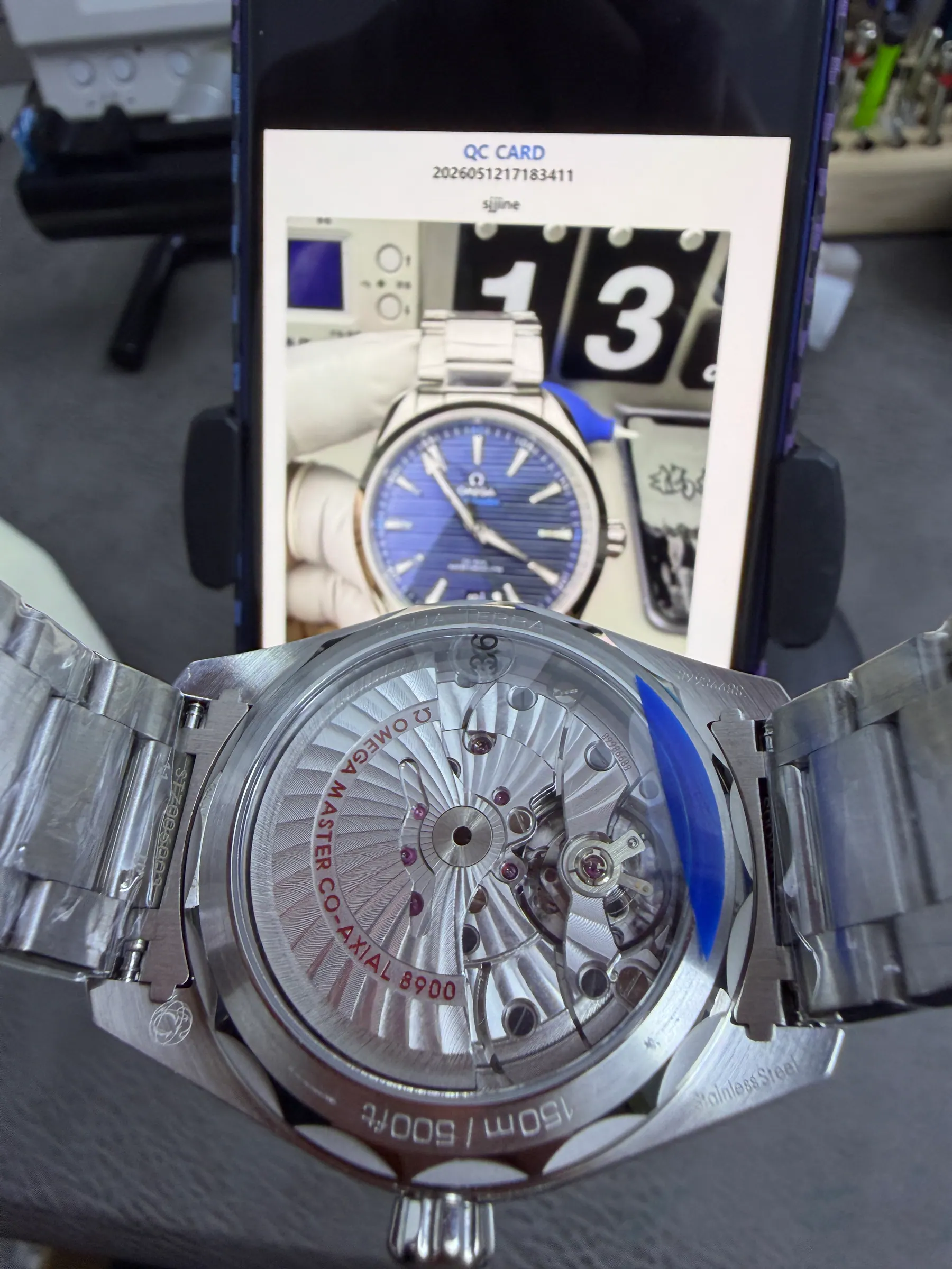 VS | 8900机芯 | 41mm | 海马 Aqua Terra 150M