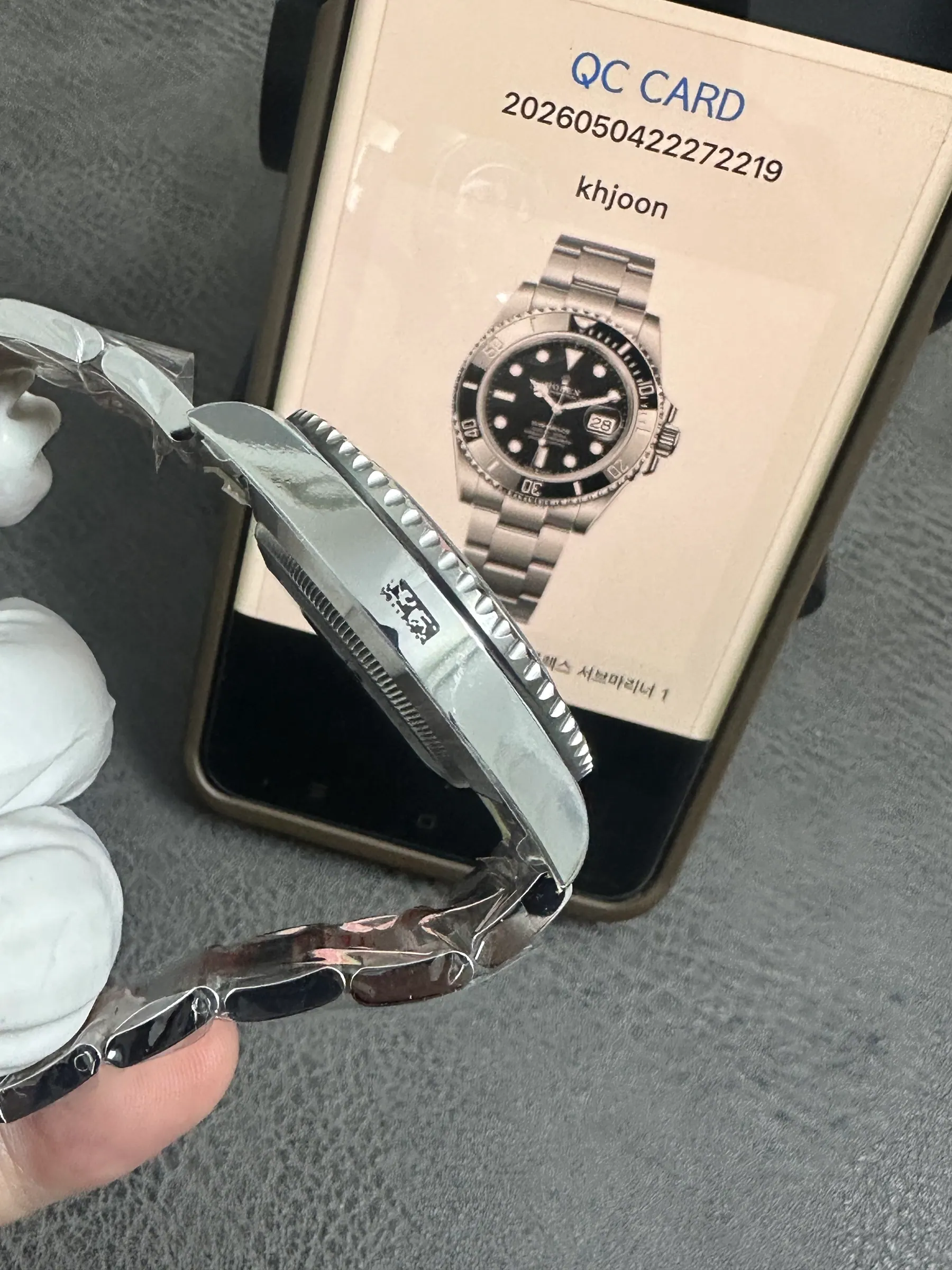 VS | 3235机芯｜41mm l 劳力士潜航者型 126610LN