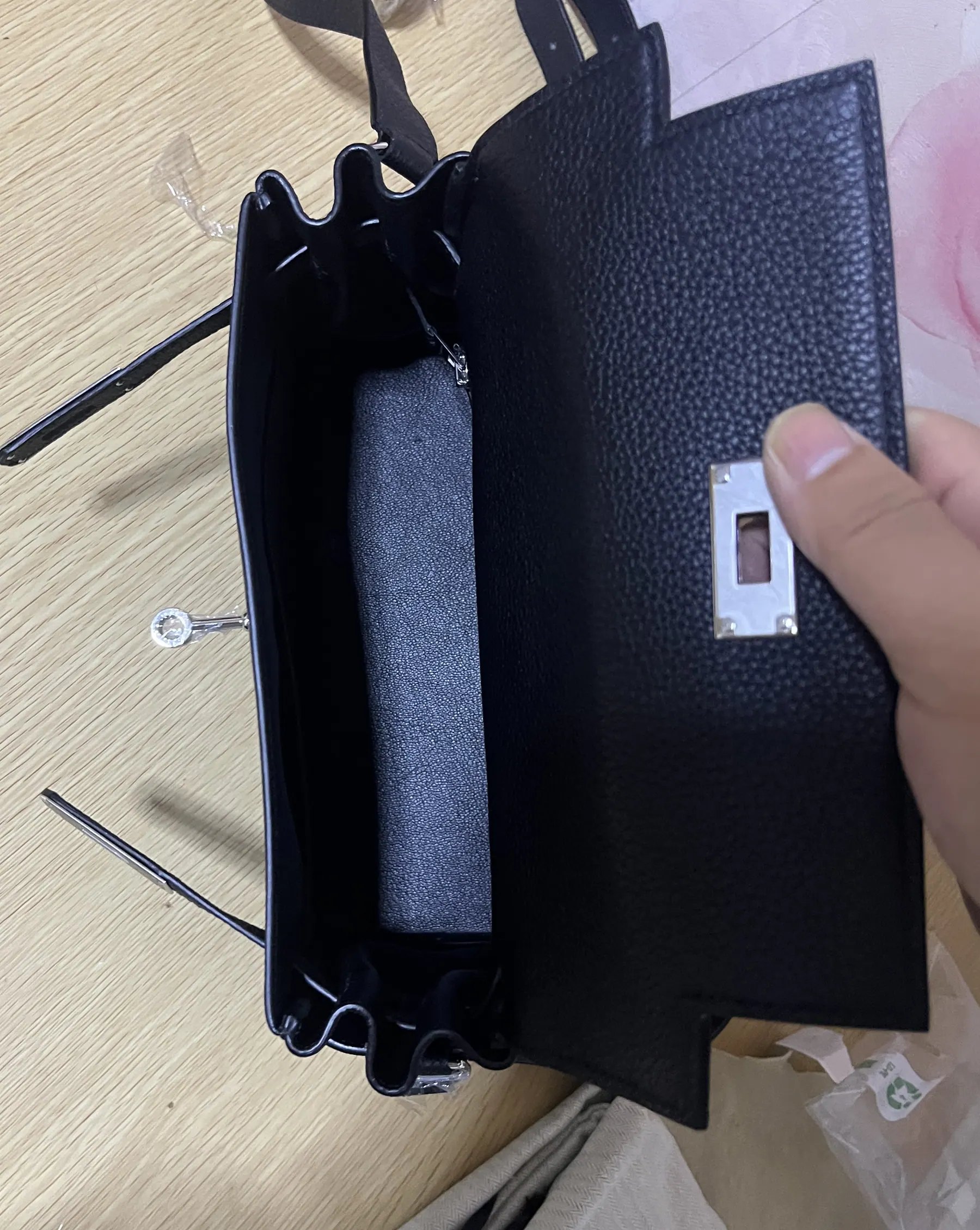 爱马仕 Kelly Messenger PM 25cm