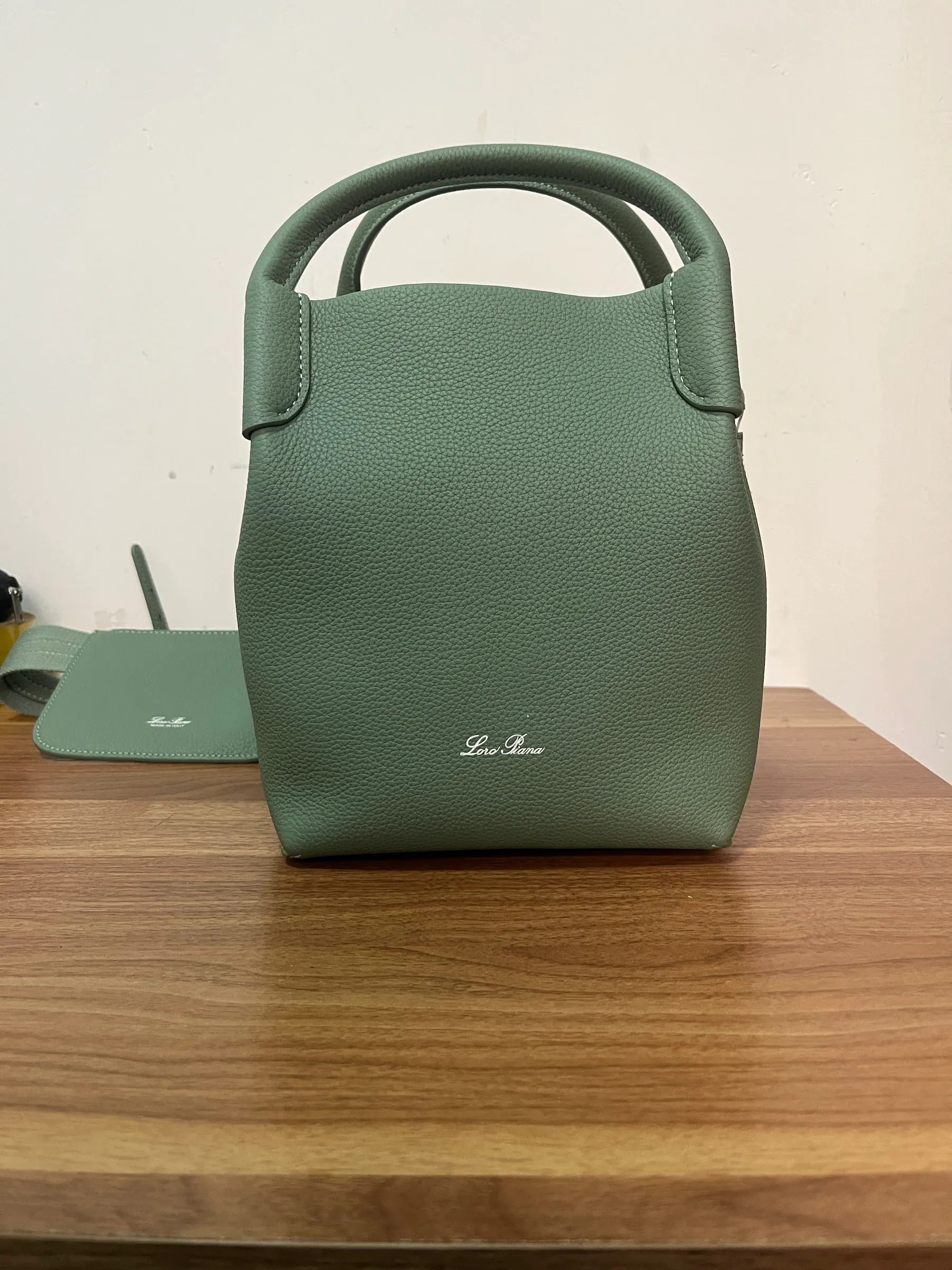 Loro Piana Small Bale 包 17X17X21 cm