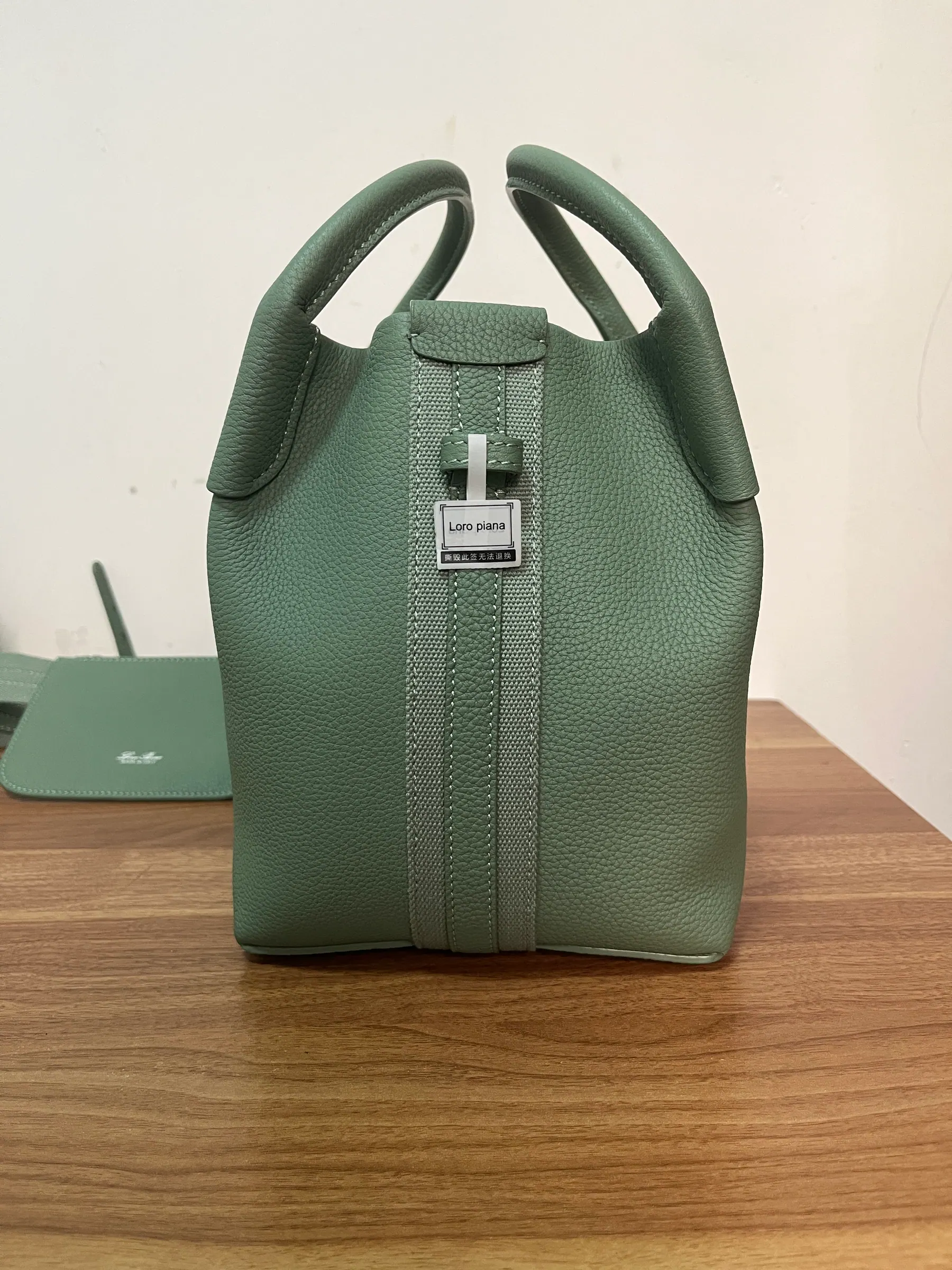 Loro Piana Small Bale 包 17X17X21 cm