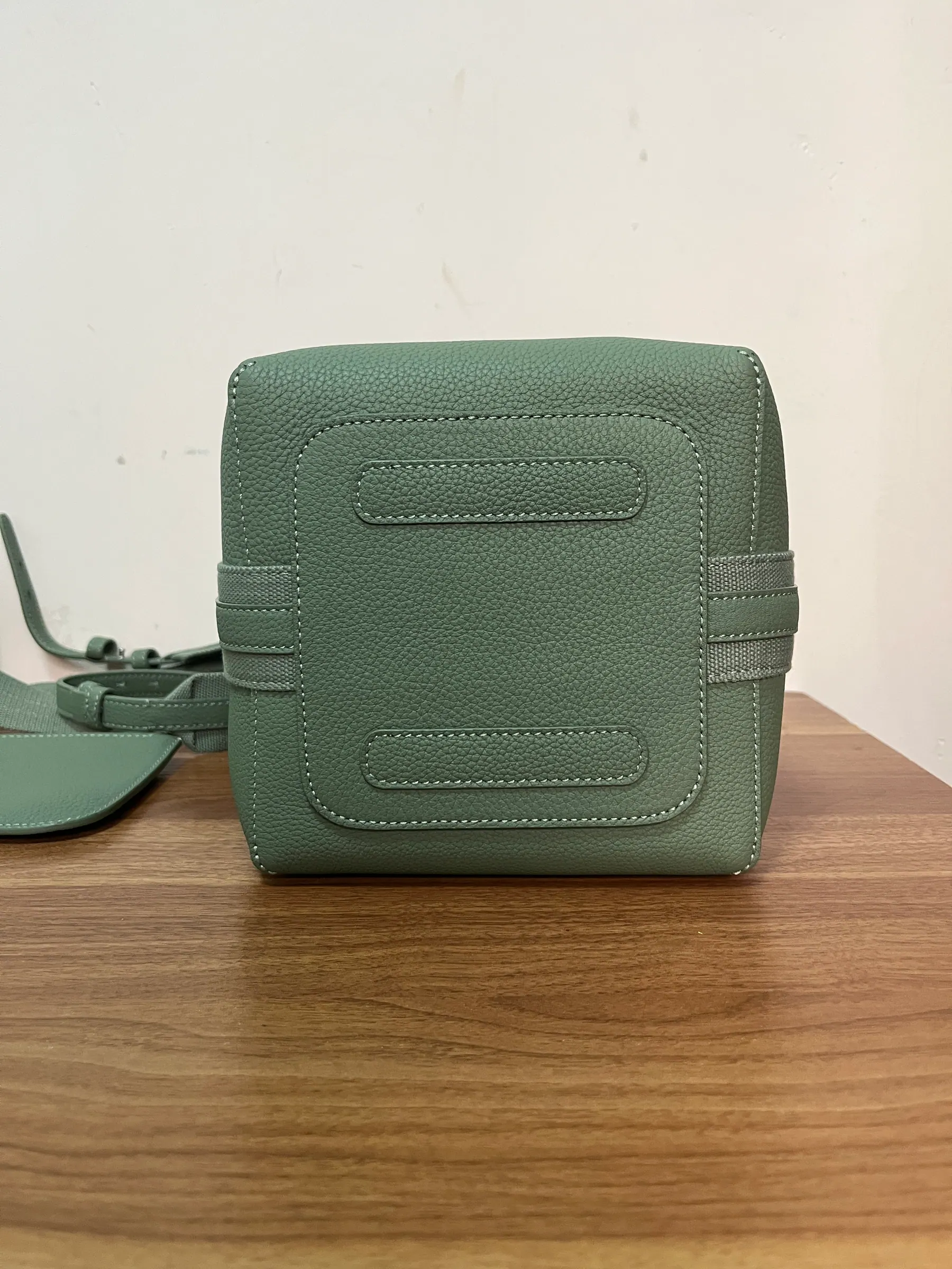 Loro Piana Small Bale 包 17X17X21 cm