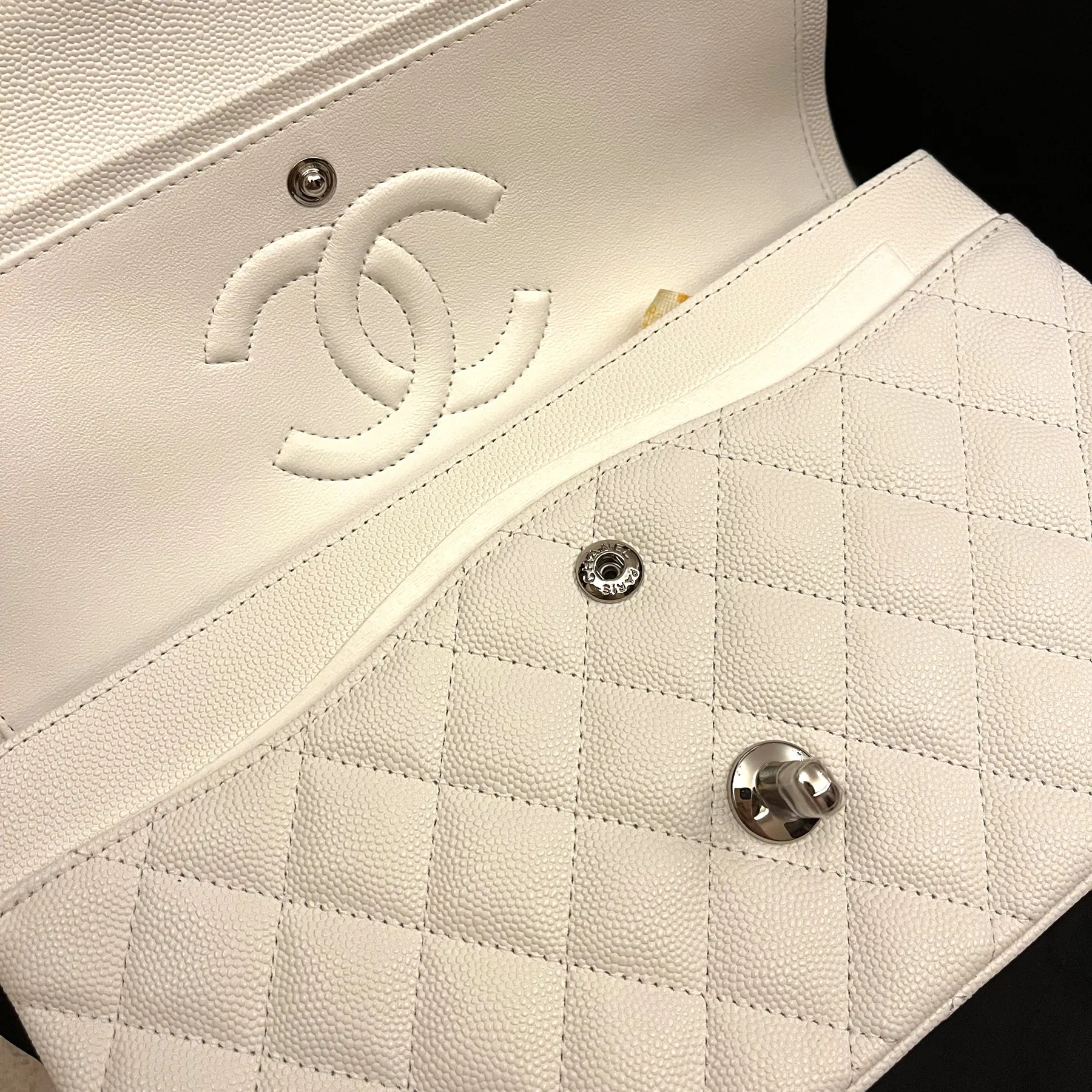 ƆC Classic Caviar Flap Bag Medium 25cm 112