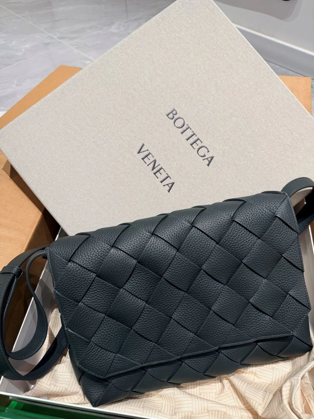 25SS Bottega Veneta M 大号 Diago 斜挎邮差包 815796 32*21.5*5cm