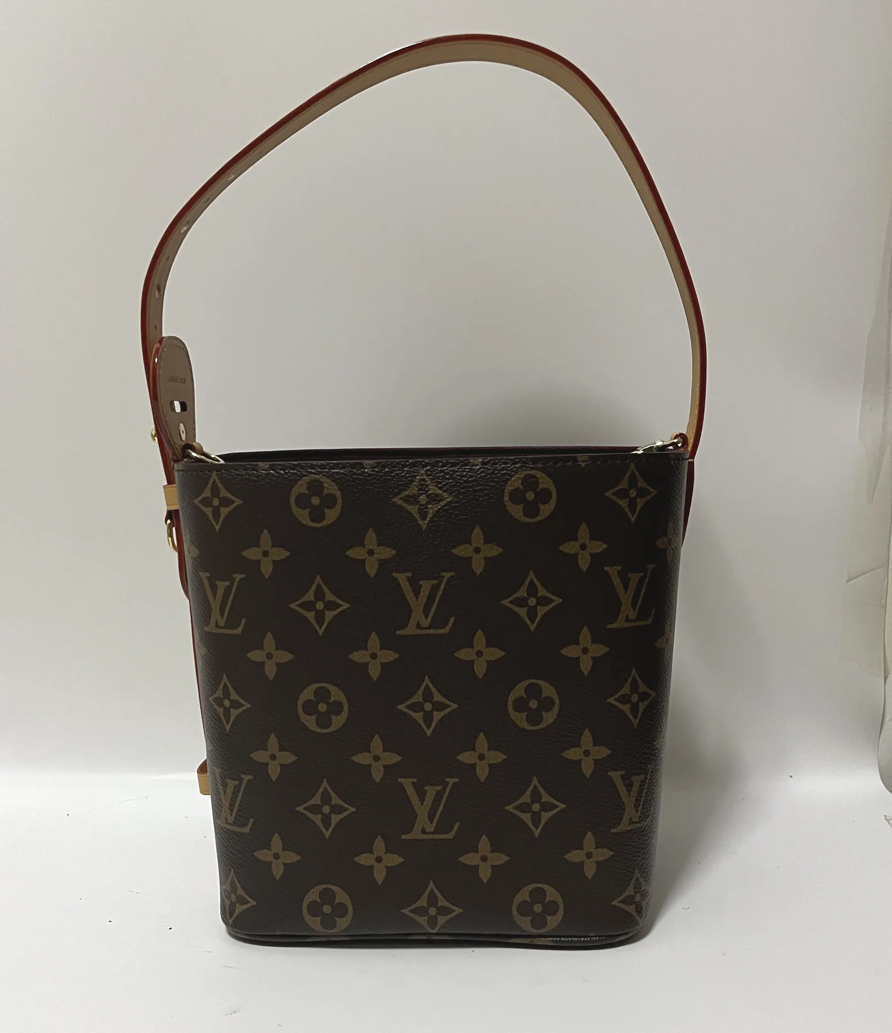 MB ALL IN BB 包 M12925 18 x 12 x 16cm