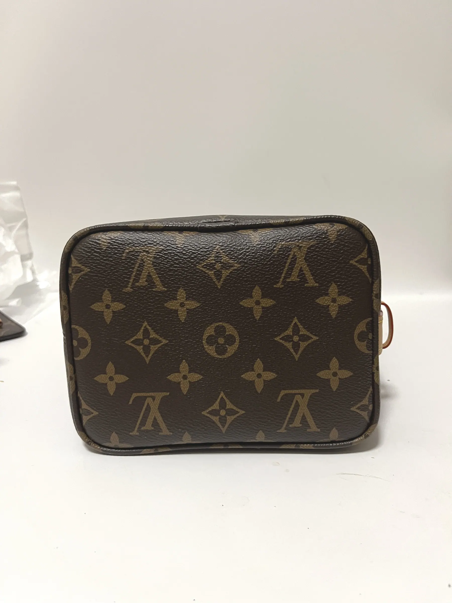 MB ALL IN BB 包 M12925 18 x 12 x 16cm