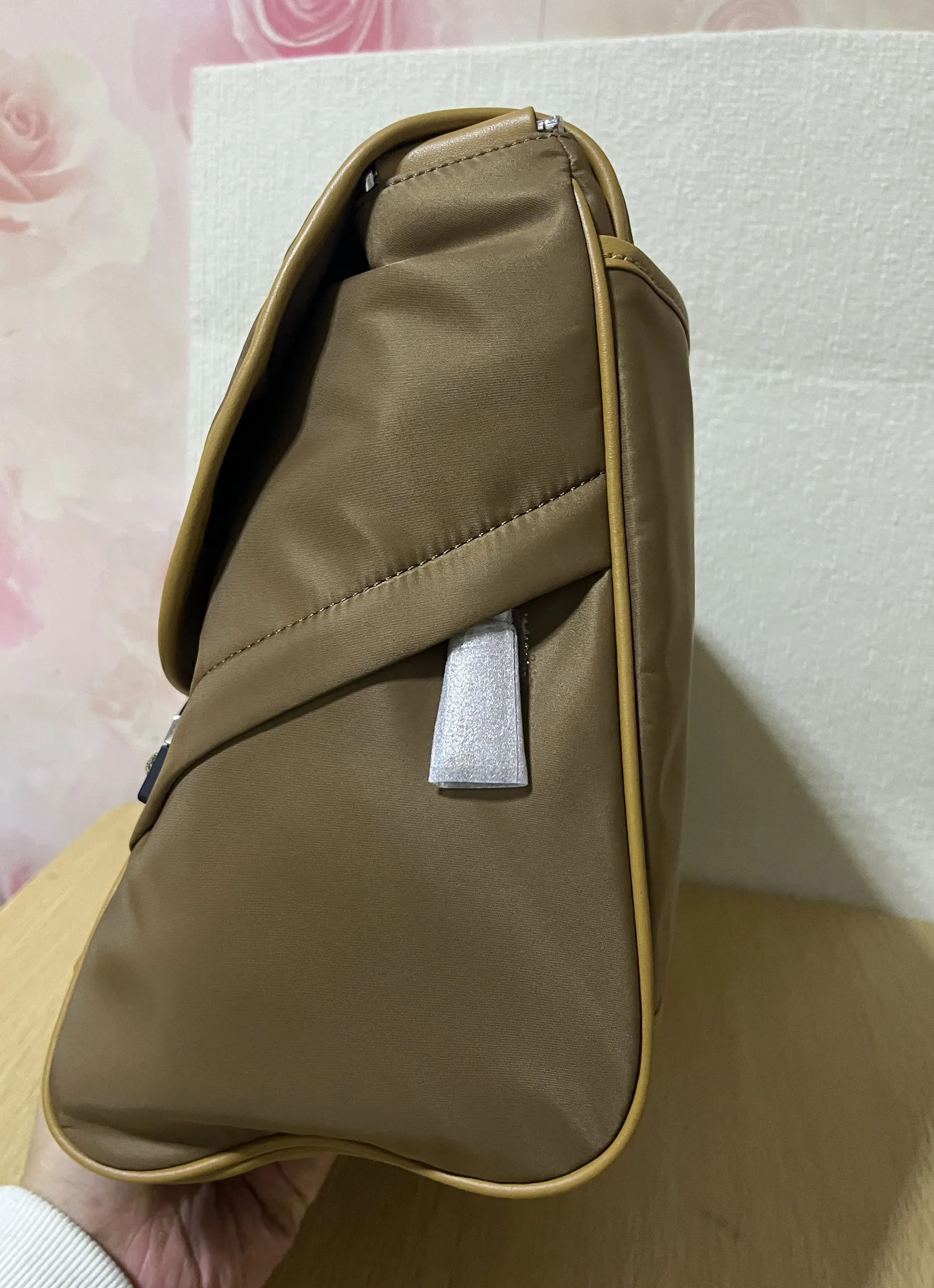 普拉达 2VD052｜大号邮差包 30x27.5x14.5cm
