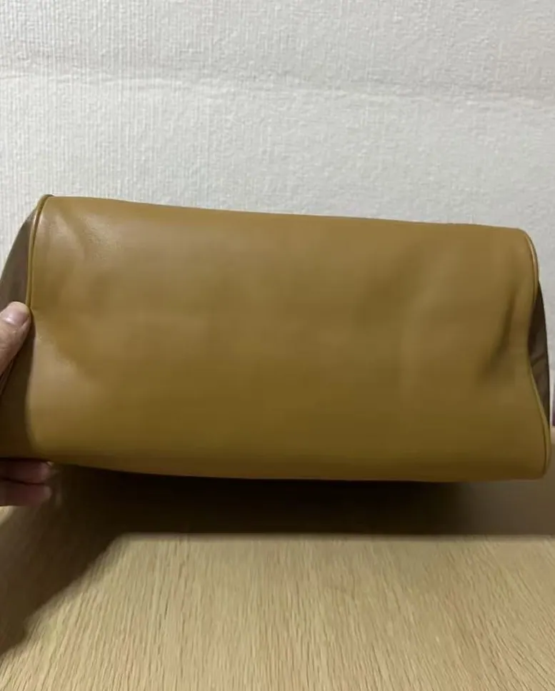 普拉达 2VD052｜大号邮差包 30x27.5x14.5cm