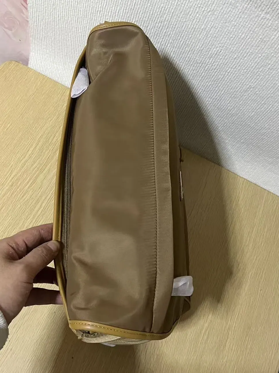 普拉达 2VD052｜大号邮差包 30x27.5x14.5cm
