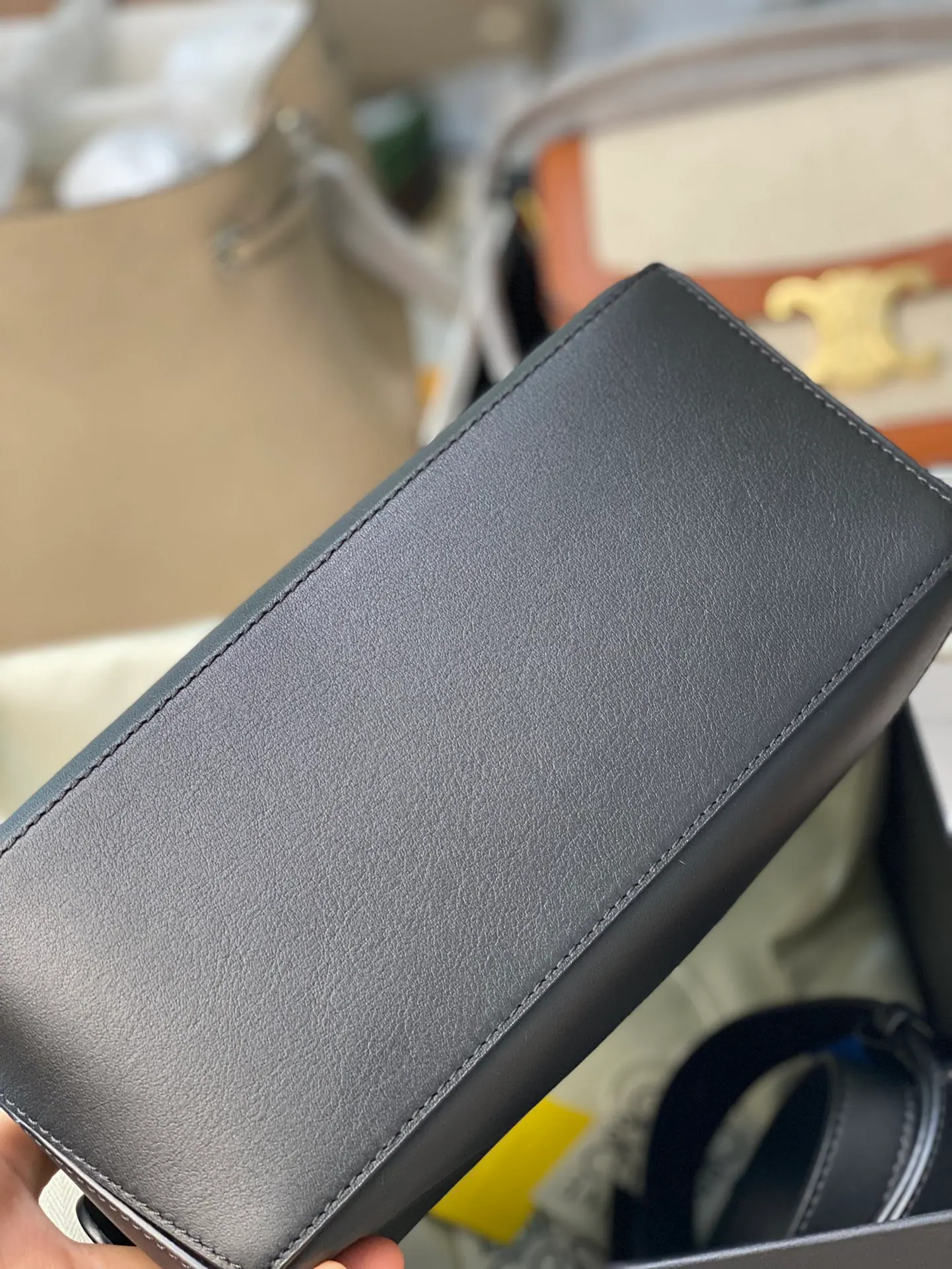 罗意威 Puzzle 中号皮革单肩包 29*18*12CM