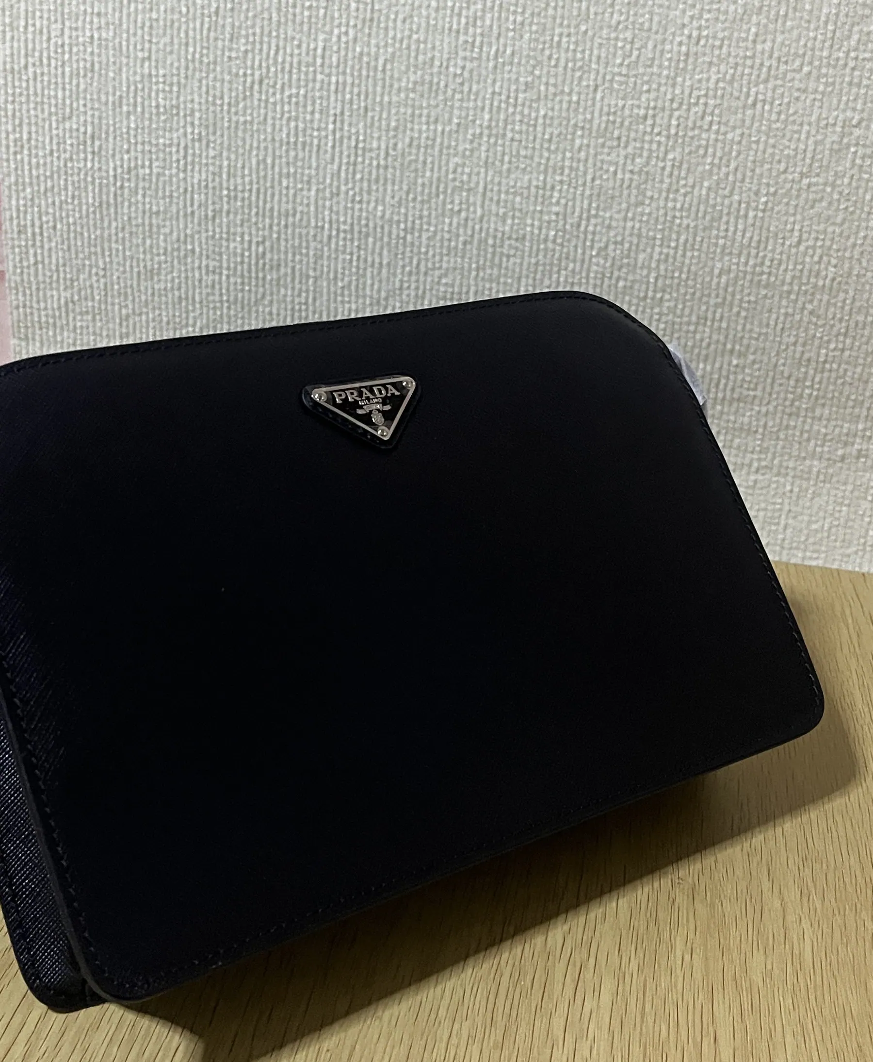 普拉达 Saffiano 手拿包 收纳包 2VF056 17*5*26.5cm