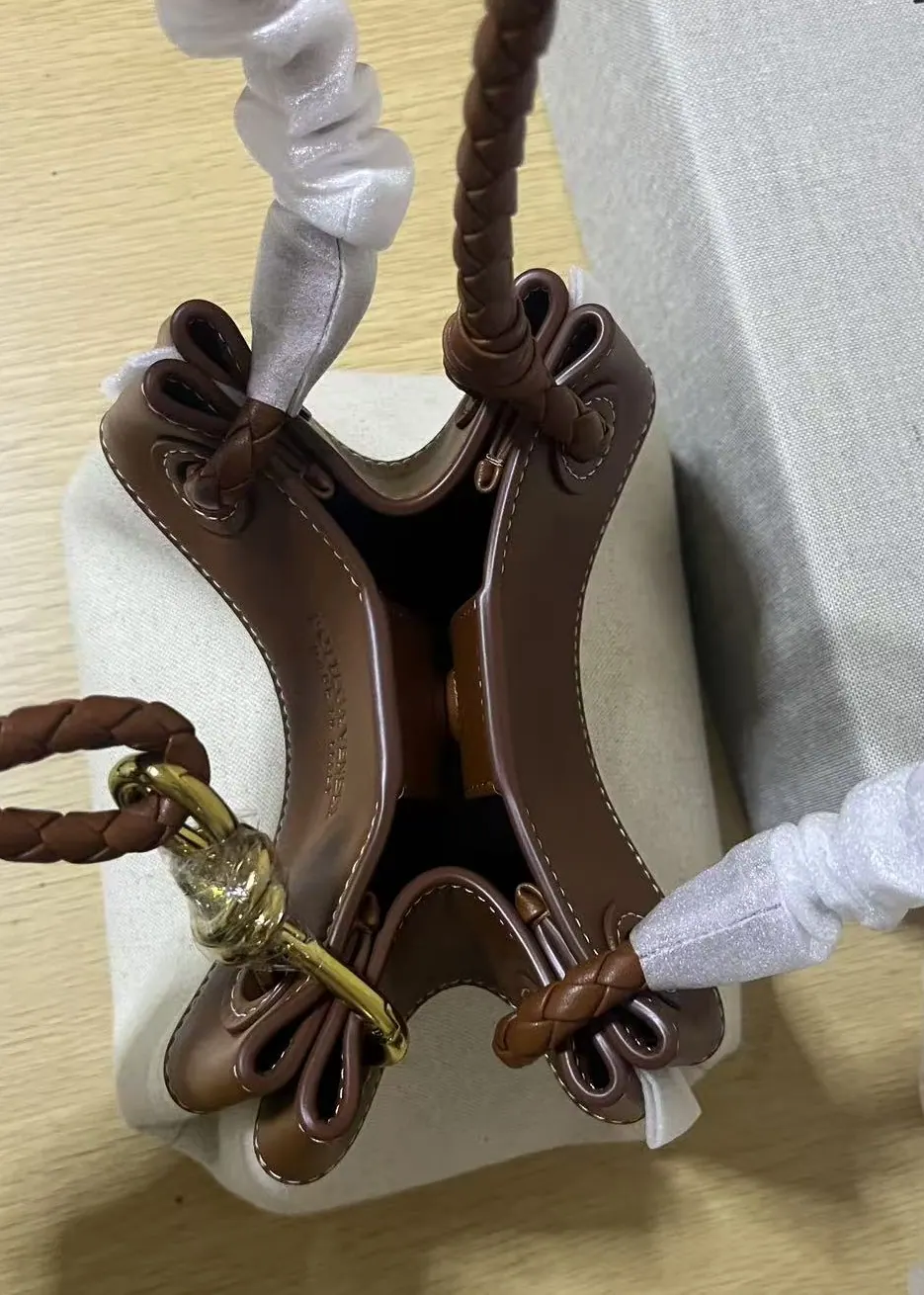 葆蝶家小号降落伞包 826220 21*17*16cm