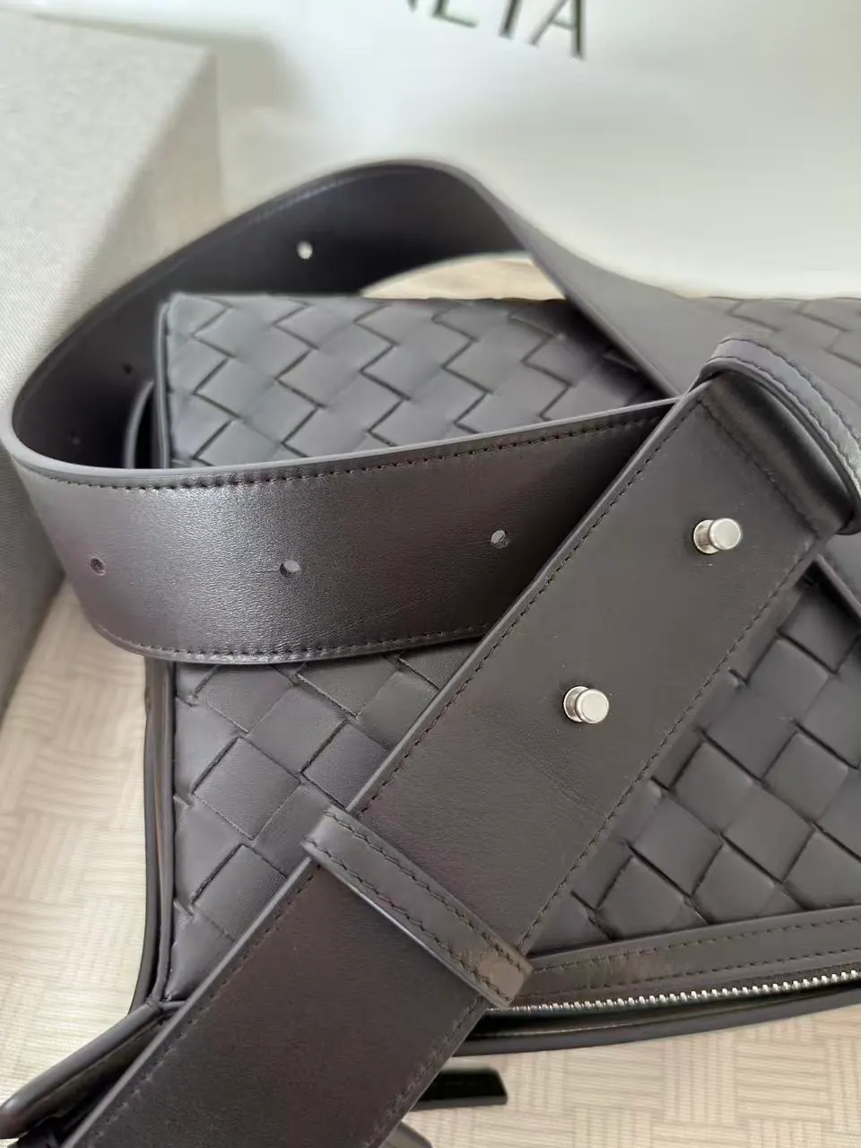 Bottega Veneta Tribeca 顶部手柄包 836016 30.5*20*9cm