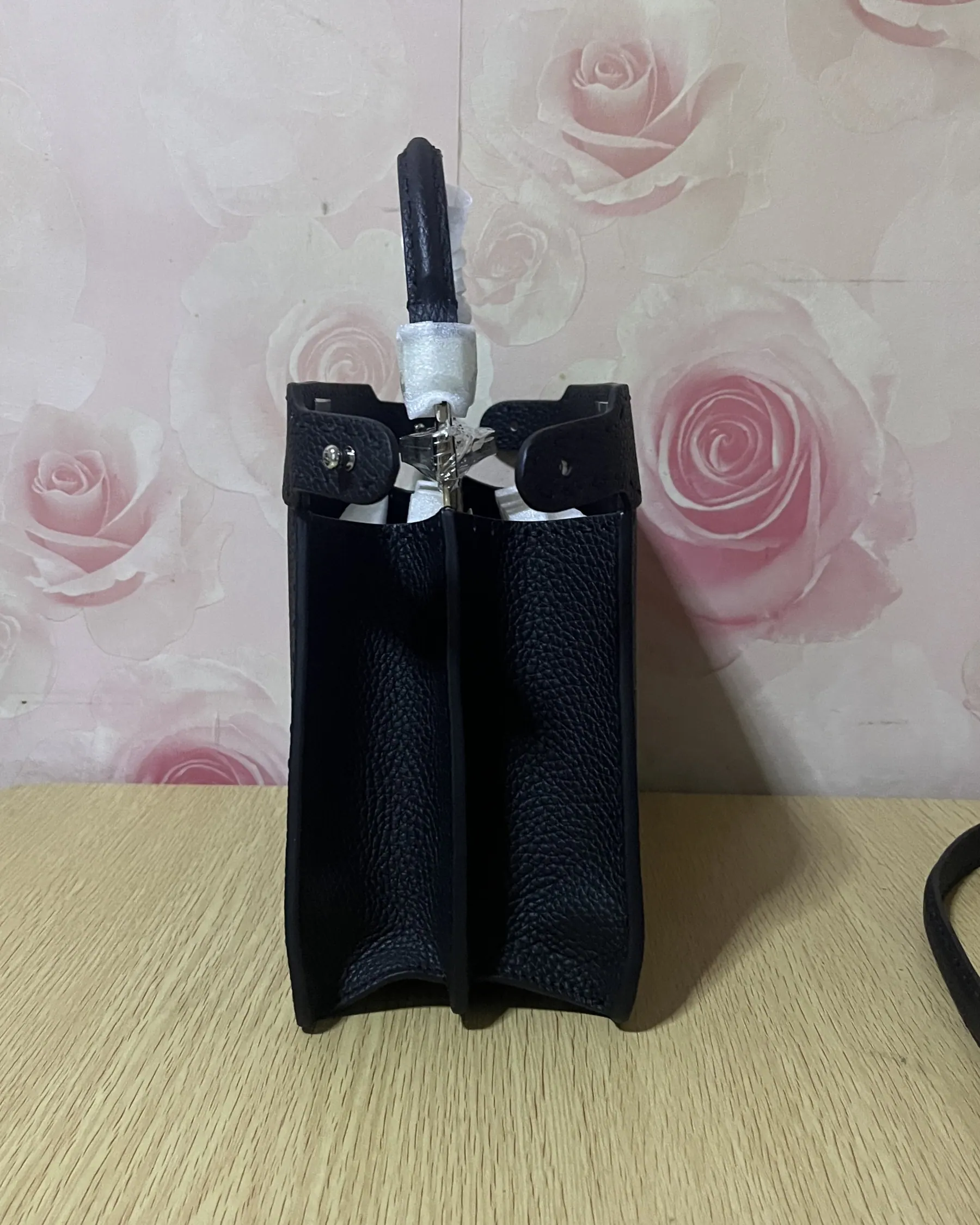 FENDI 小号 Peekaboo ISeeU 27*9.5*21cm