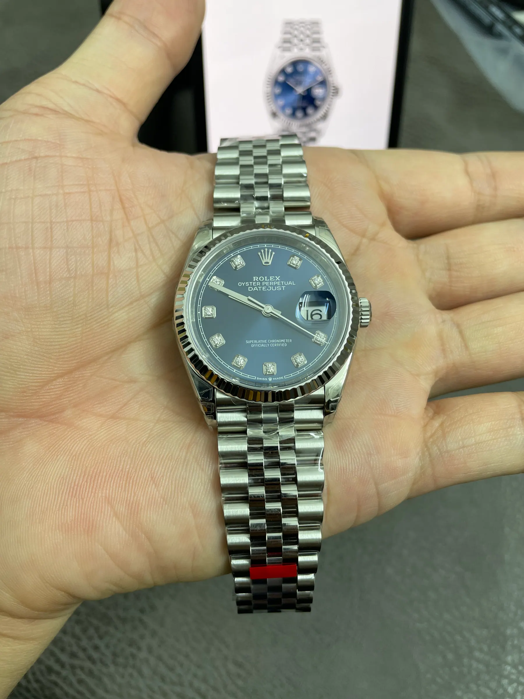 VS | 3235机芯｜36mm｜劳力士日志型 10钻 126234