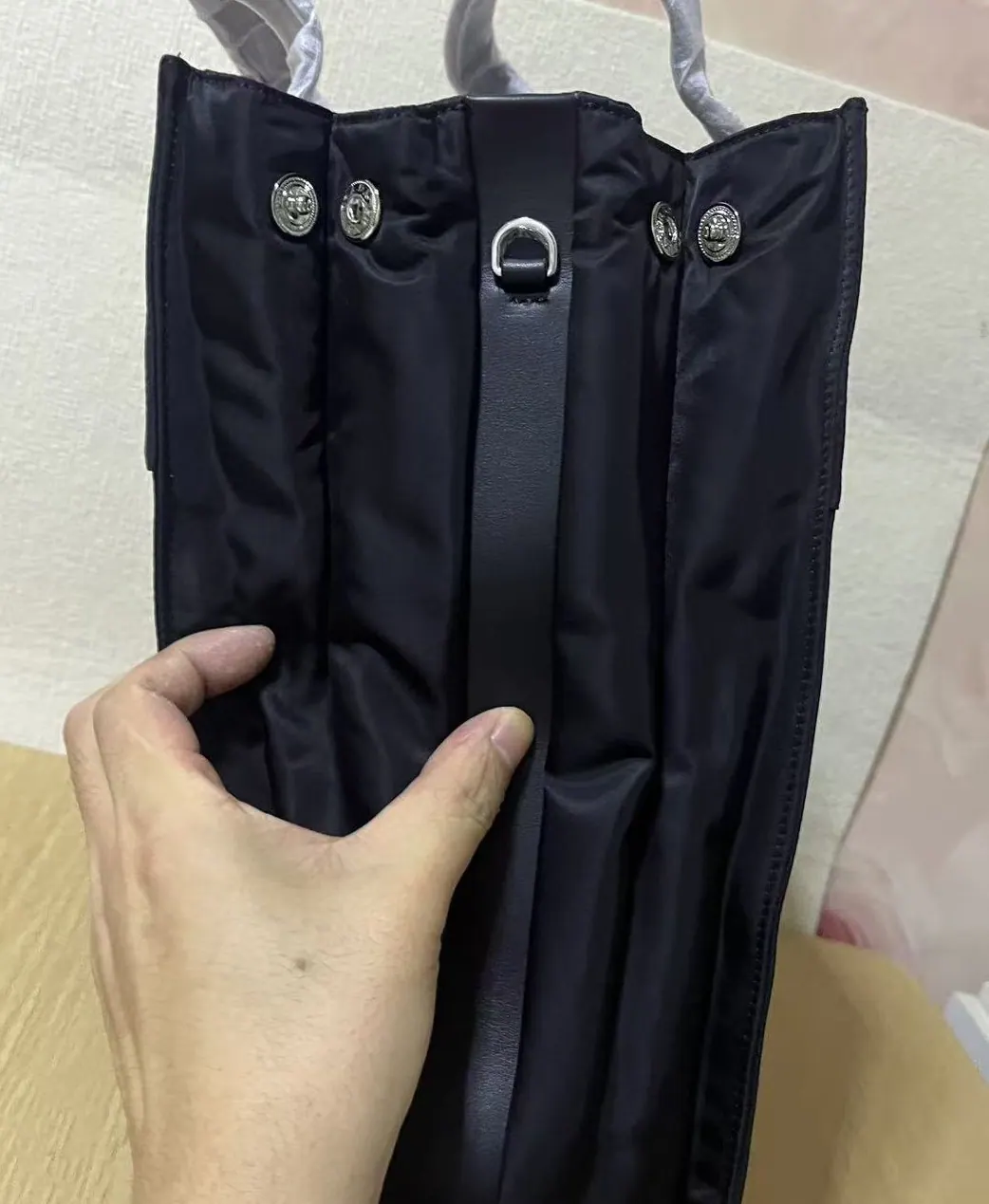 普拉达三角标志 Re-Nylon 皮革托特包 2VG076 38x36x14cm