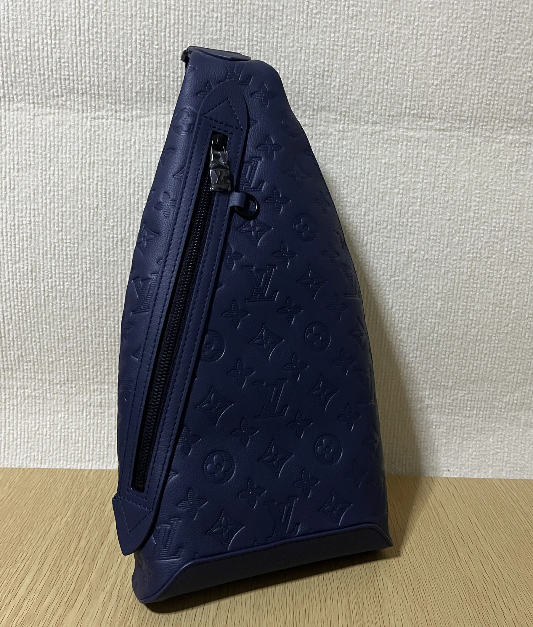 路易威登 Duo 斜挎包 M24467 42 x 6 x 20cm