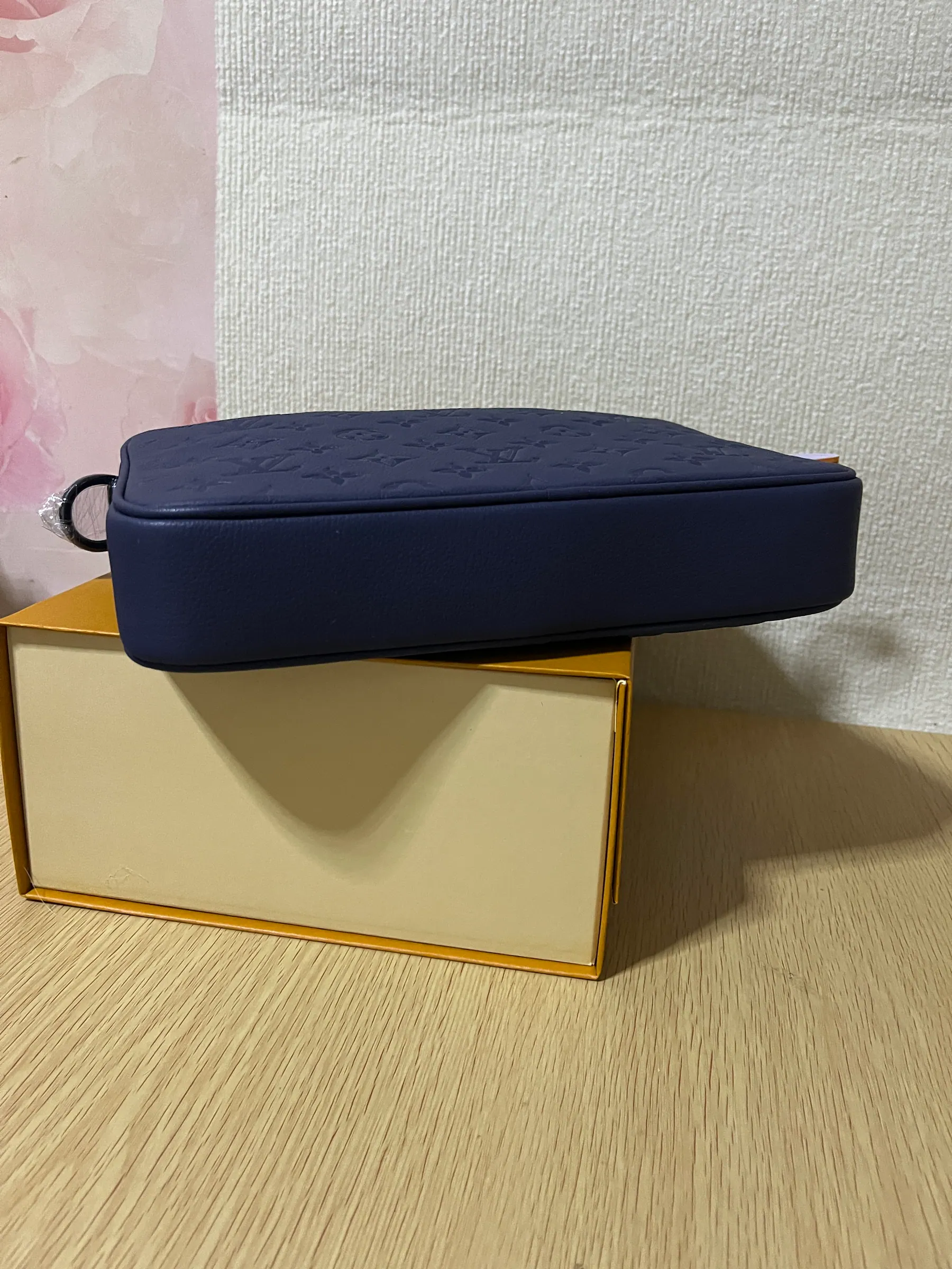 路易威登 Trio 邮差包 M26713 18.5 x 7 x 25cm