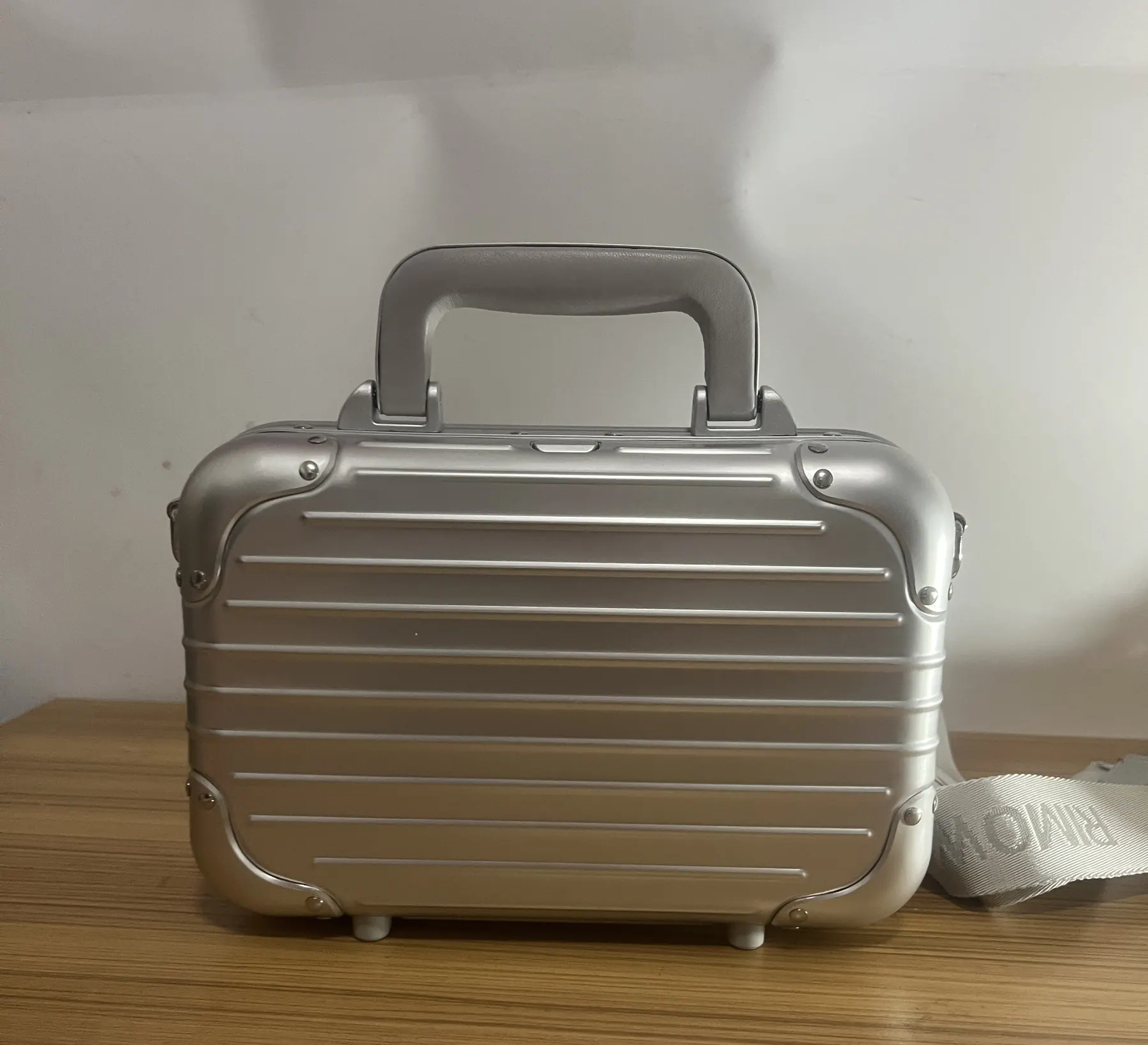 RIMOWA Original Bag 铝镁合金 19号斜挎包