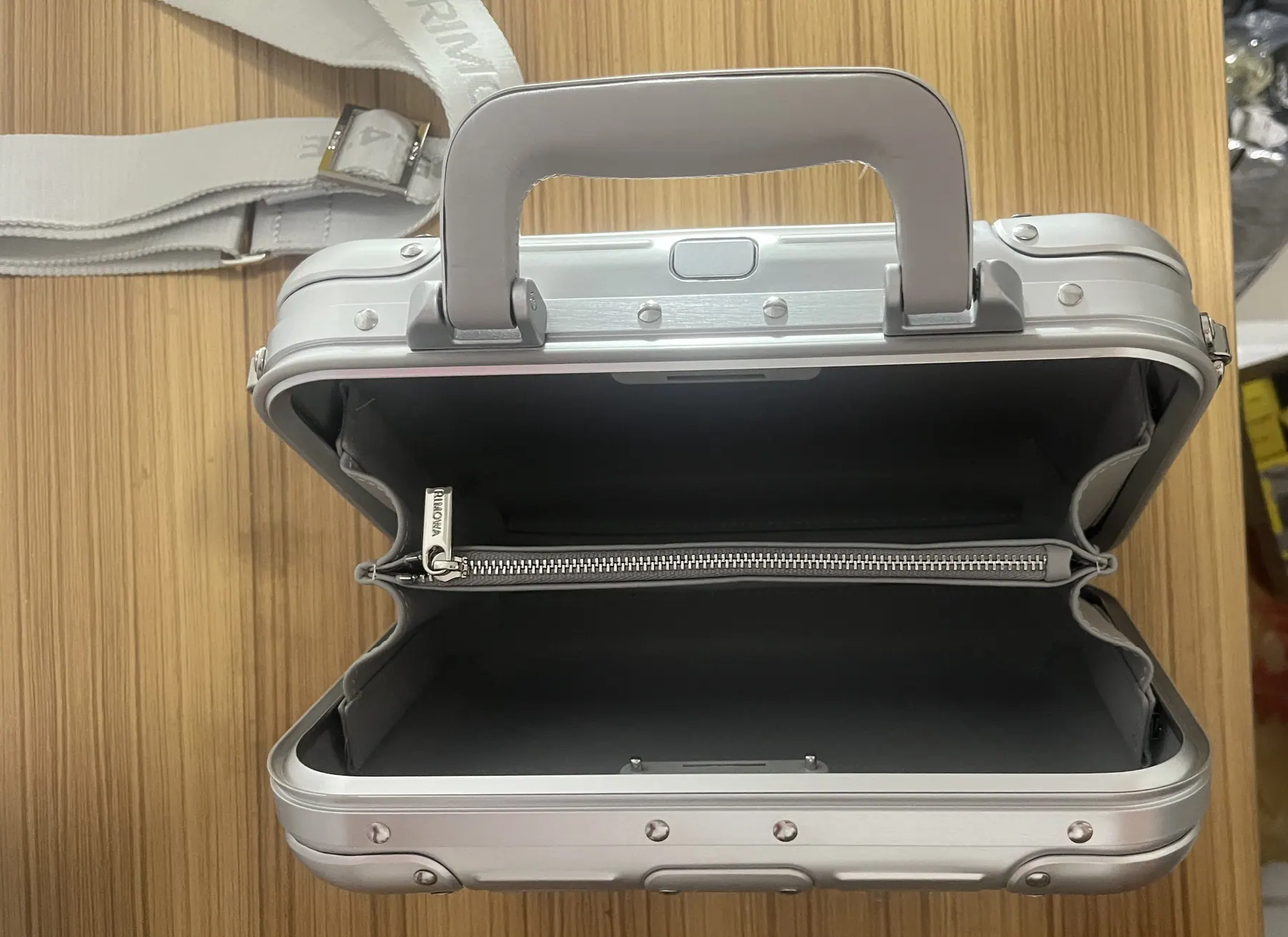RIMOWA Original Bag 铝镁合金 19号斜挎包