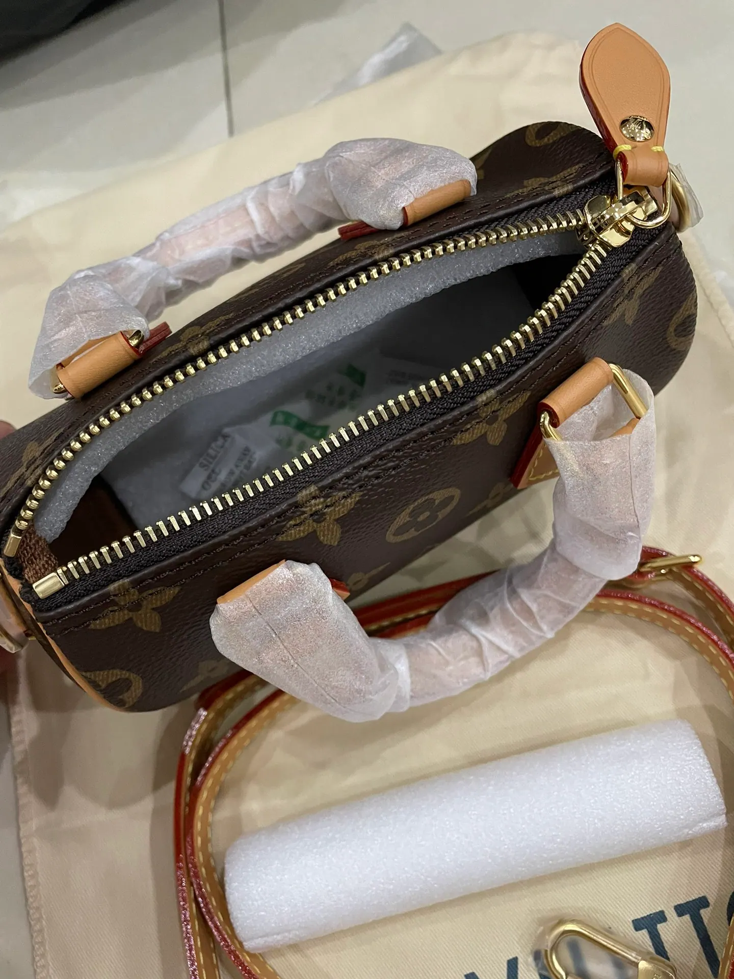 MB 路易威登 Speedy NANO SPEEDY M81085 16x10x7.5CM