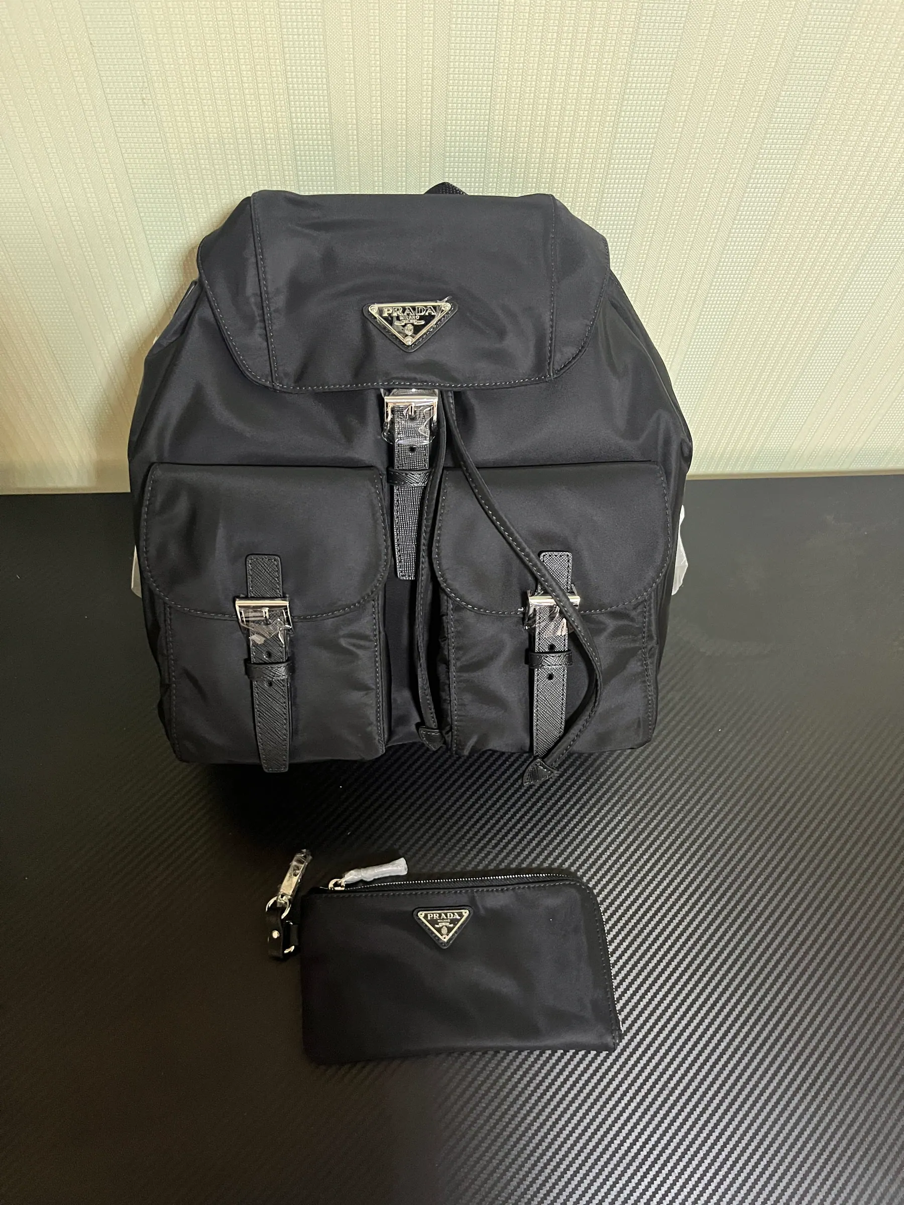 普拉达 Re-Nylon 双肩包 1BZ811 30x32x15cm
