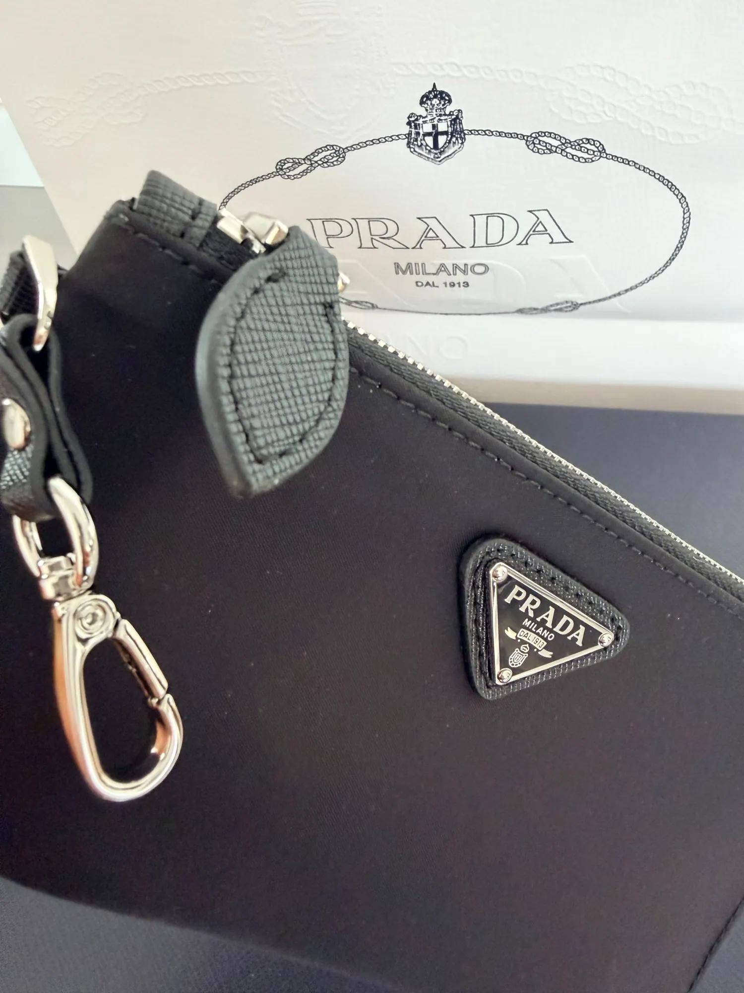 普拉达 Re-Nylon 双肩包 1BZ811 30x32x15cm