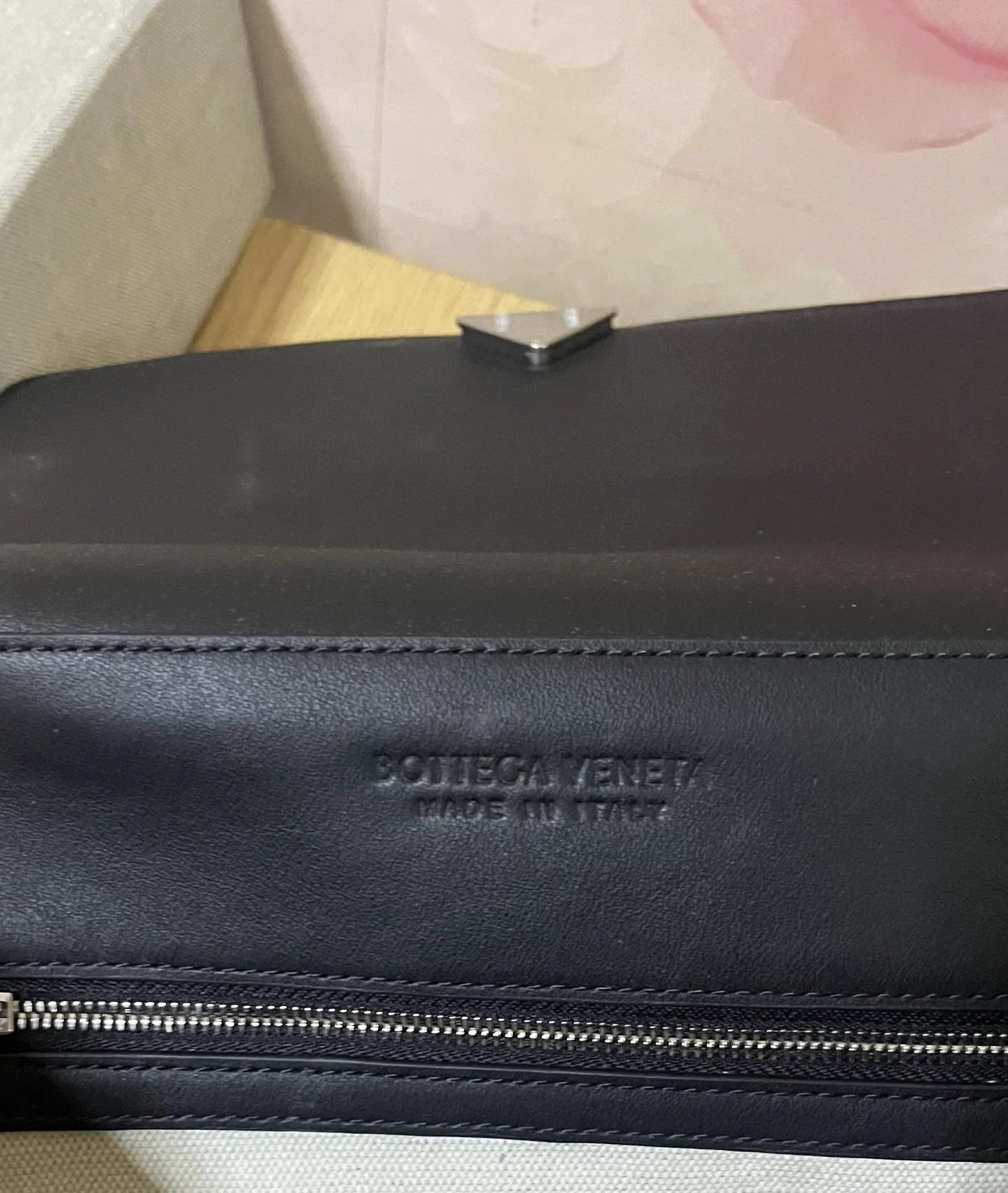 Bottega Veneta Small Andiamo 斜挎包 815781 29x20x13cm