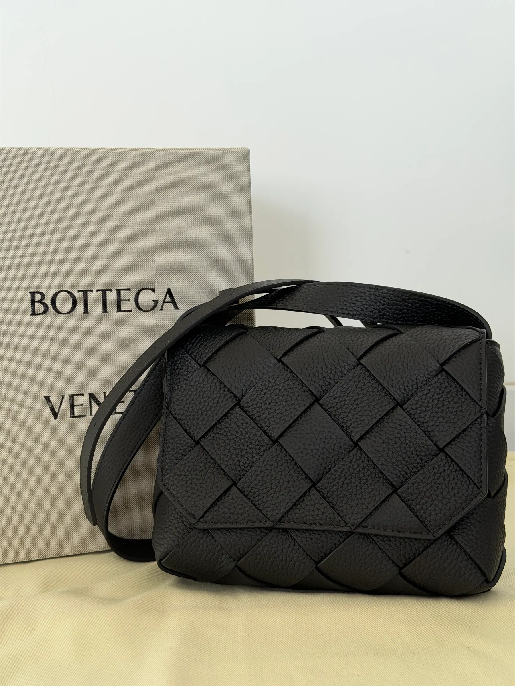 Bottega Veneta Diago 斜挎包 795637 22.5x16.5x5.5cm