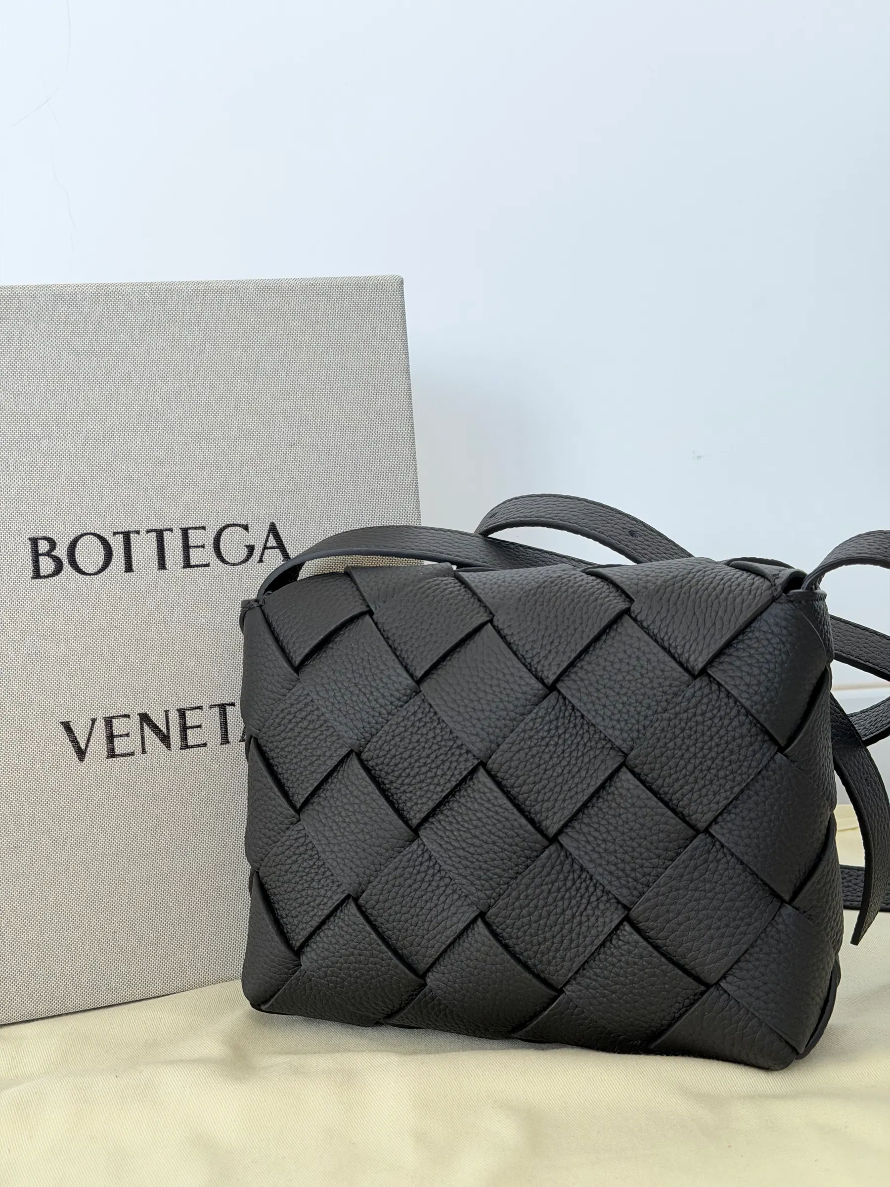 Bottega Veneta Diago 斜挎包 795637 22.5x16.5x5.5cm