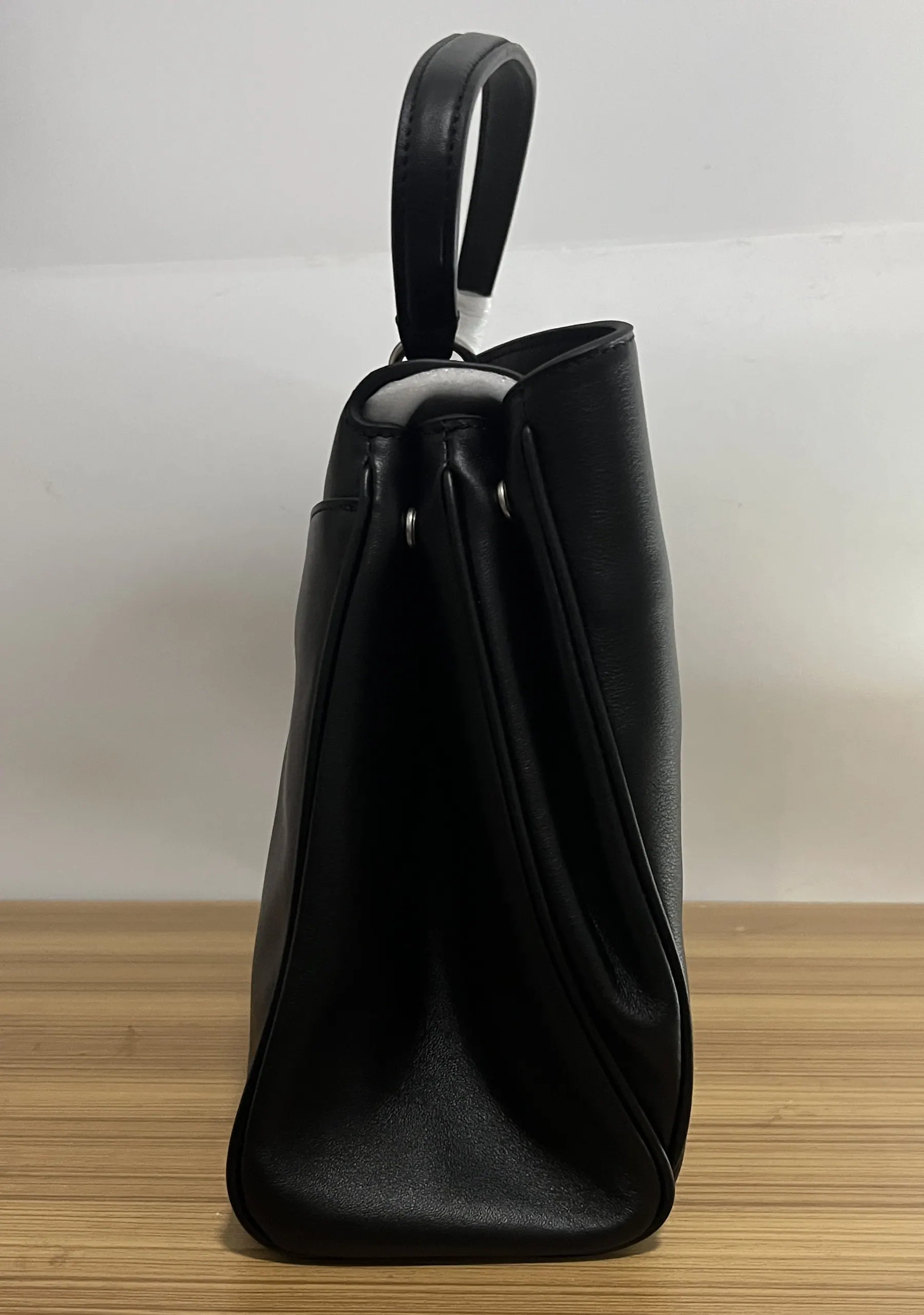 Balenciaga Rodeo 中号 35x23.3x10.9cm