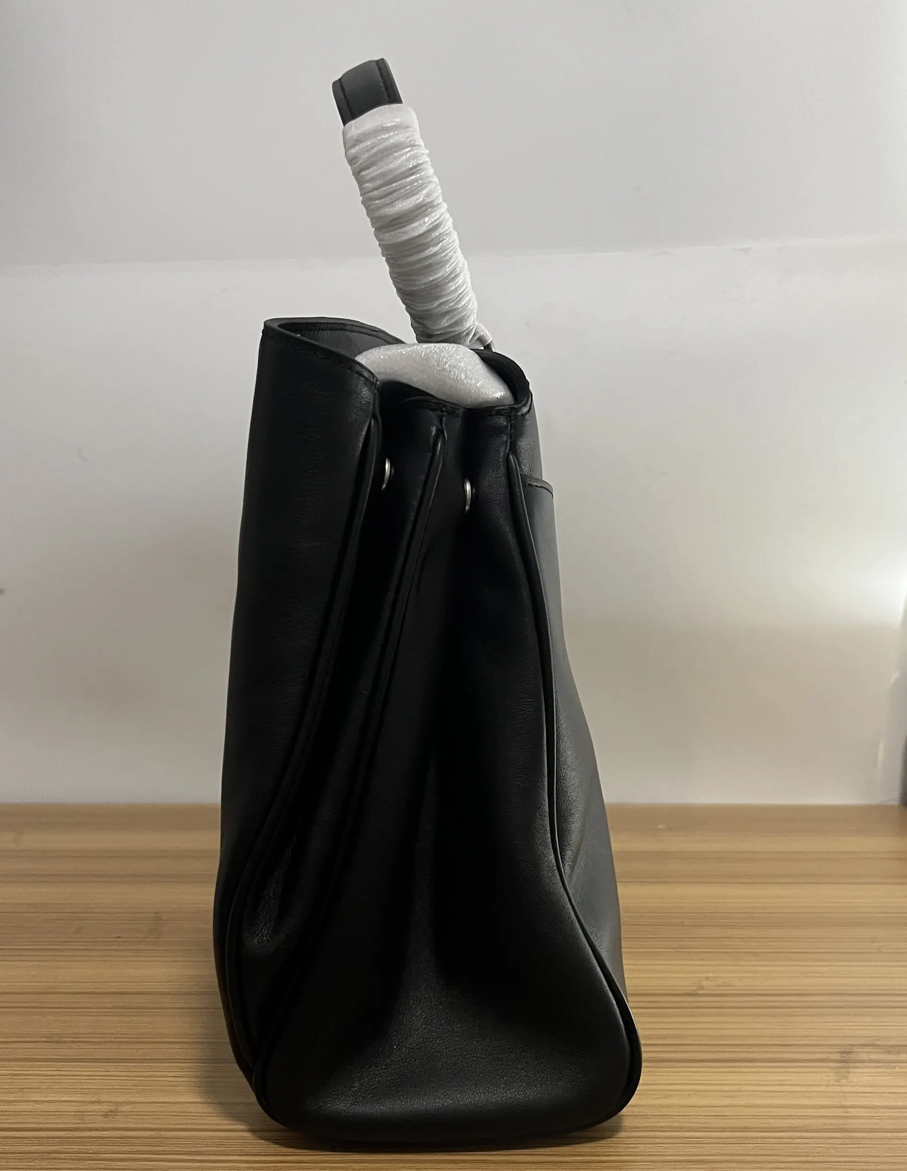 Balenciaga Rodeo 中号 35x23.3x10.9cm