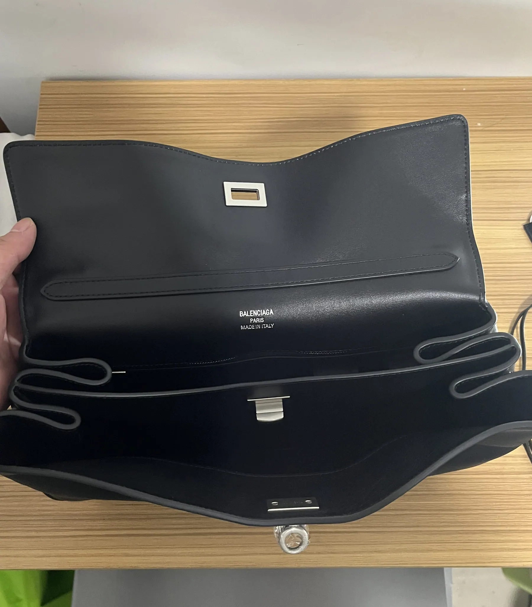 Balenciaga Rodeo 中号 35x23.3x10.9cm