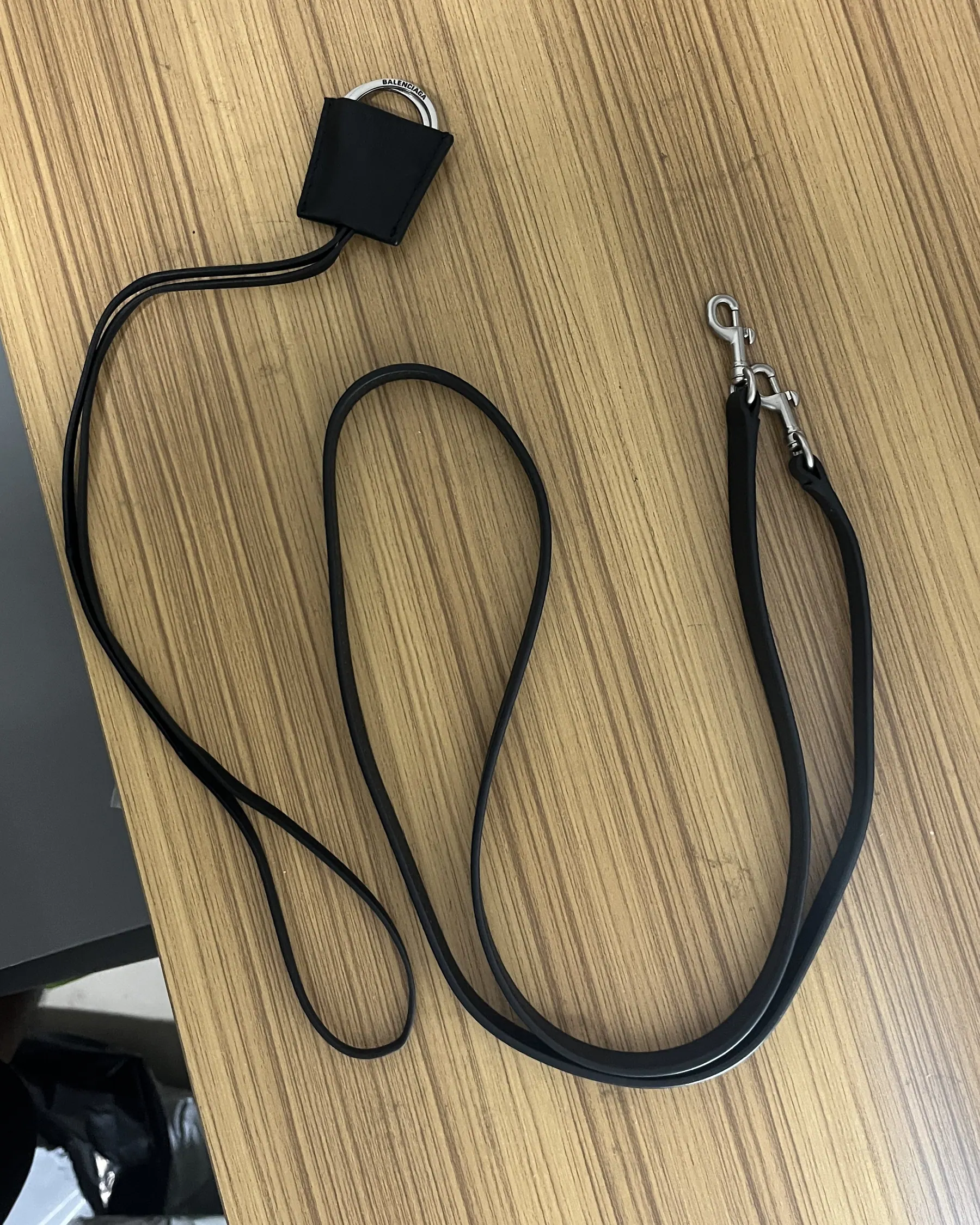Balenciaga Rodeo 中号 35x23.3x10.9cm