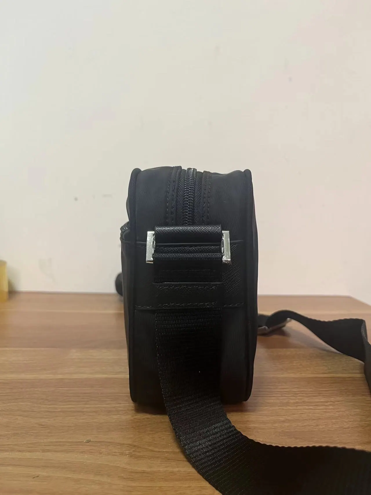 普拉达 Re-Nylon 长方形单肩包 1BC167