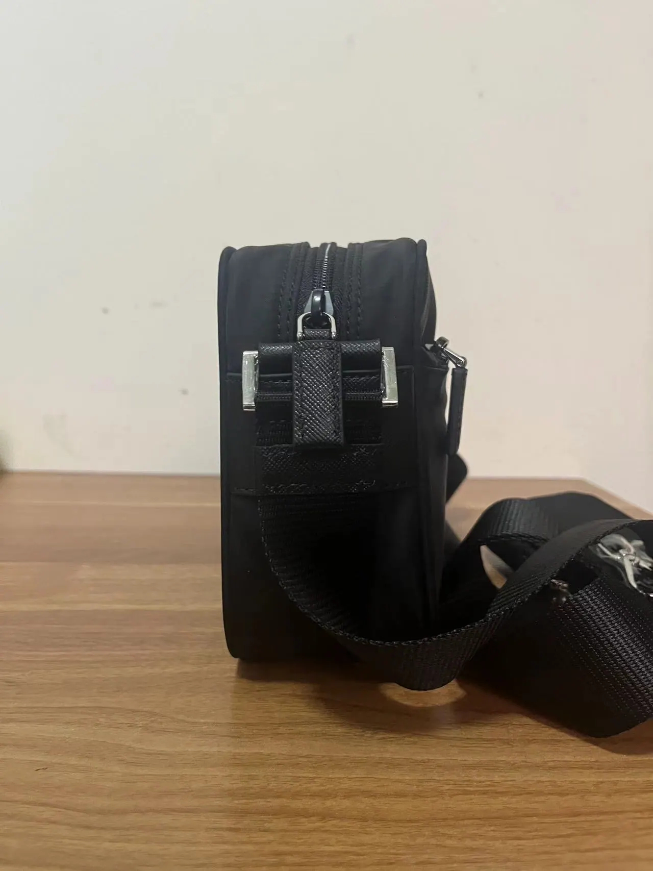 普拉达 Re-Nylon 长方形单肩包 1BC167