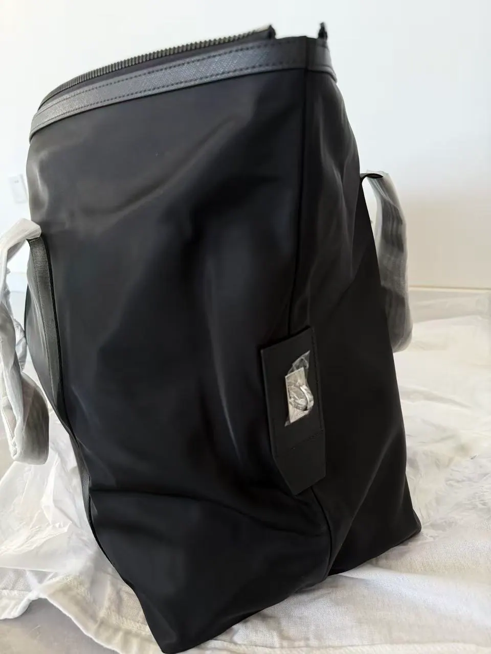 Prada 标志 Re-Nylon 2VC796 45*40*24cm