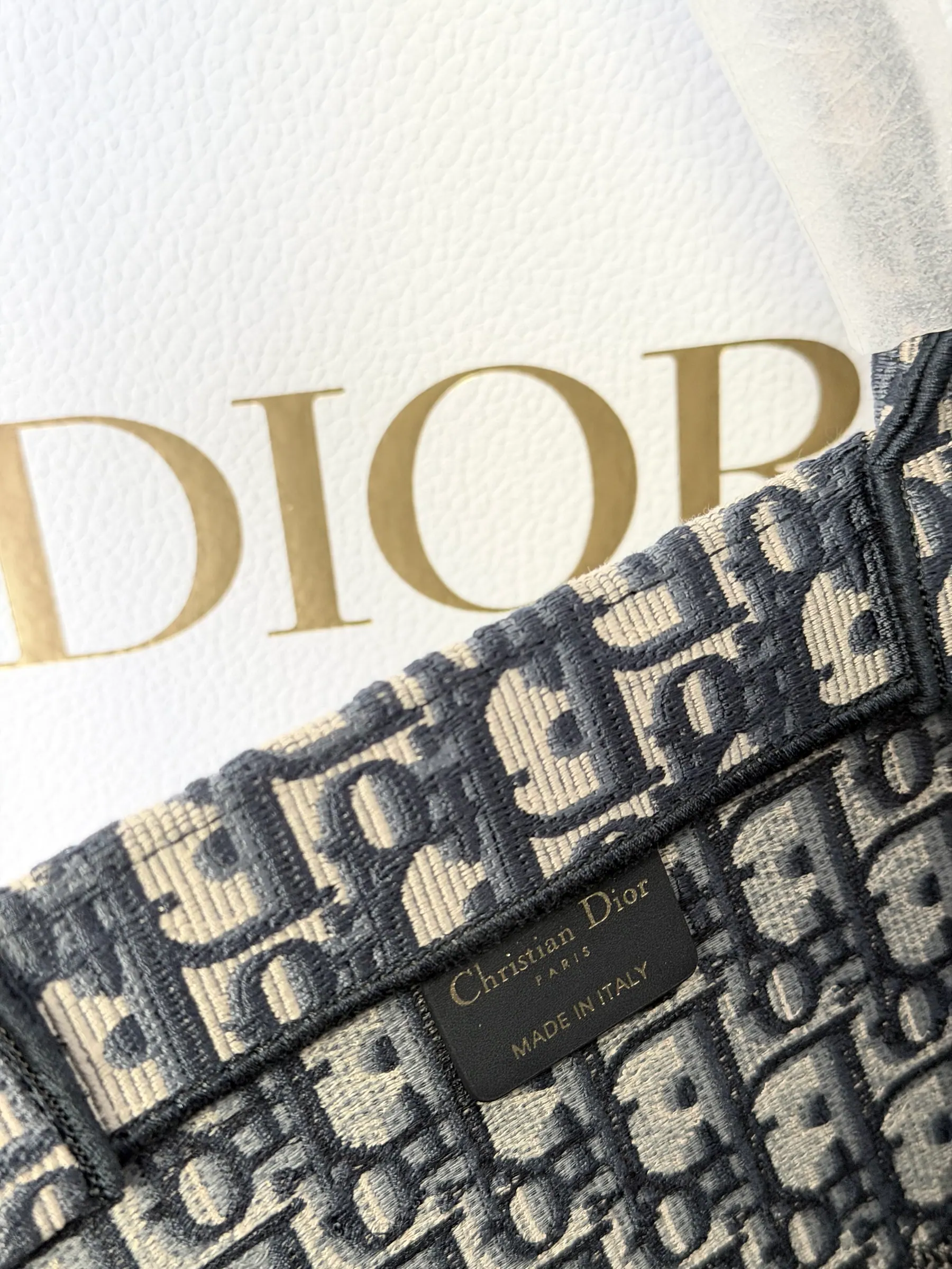 大型 Dior Book Tote M1286ZRIW_M828 42 x 35 x 18.5 cm