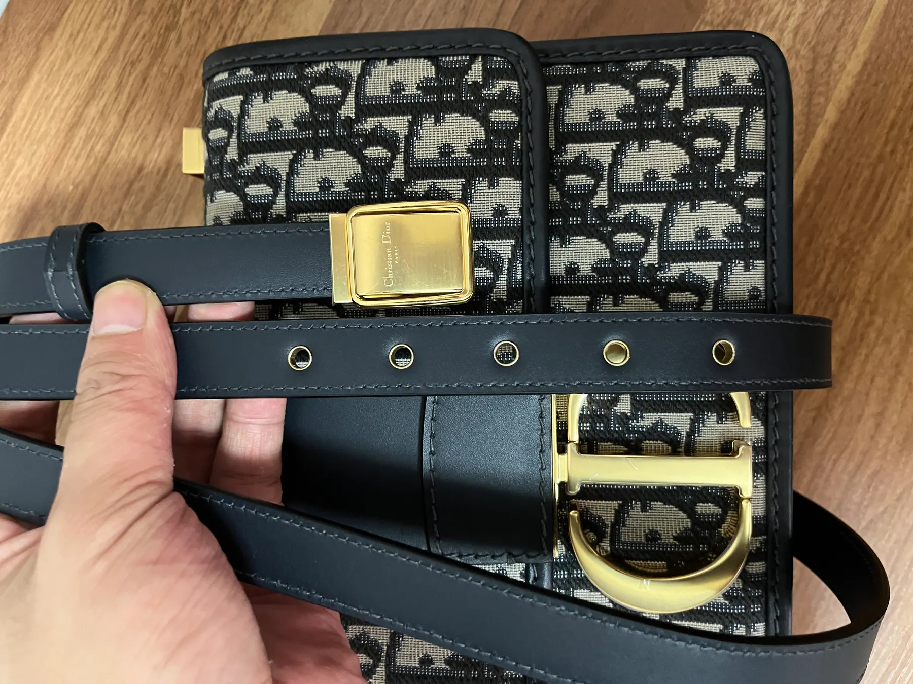迪奥 30 Montaigne 包 M9203UTZQ_M928 25 x 16.5 x 8cm