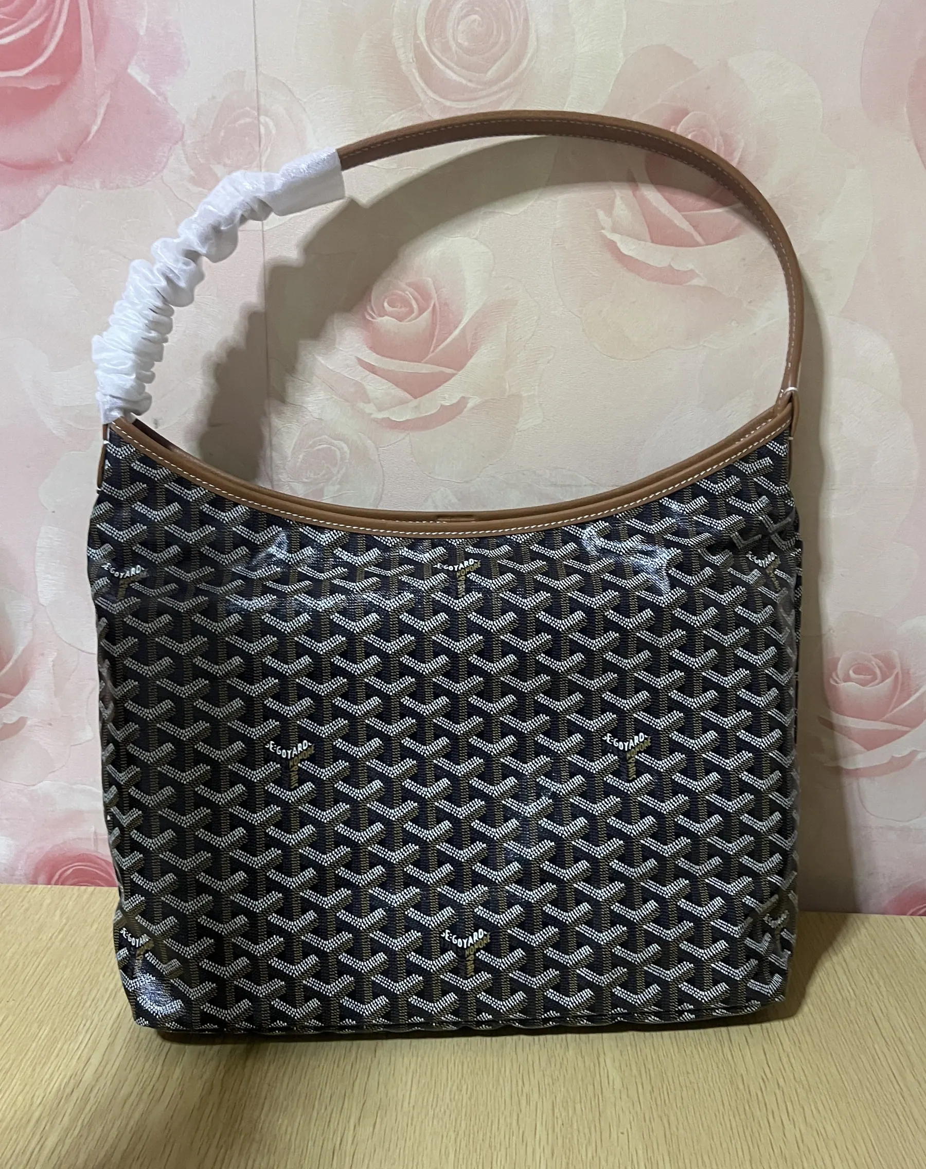 戈雅 Hobo 单肩包 34x14x26cm