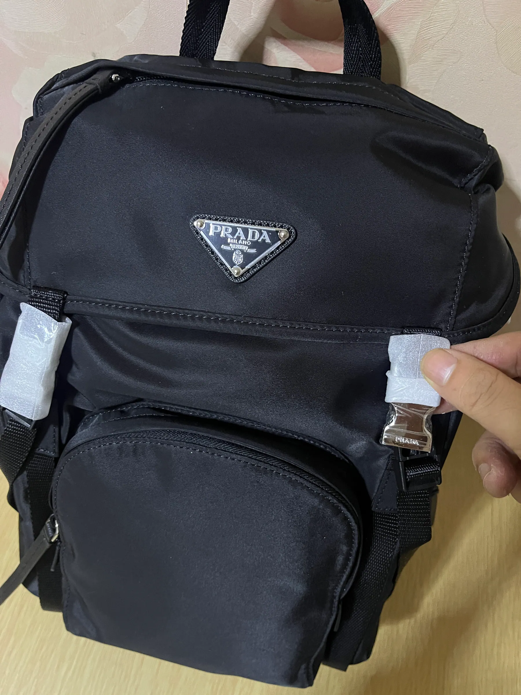 普拉达 Re-Nylon 双肩包 1BZ039 25x34.5x15.5cm