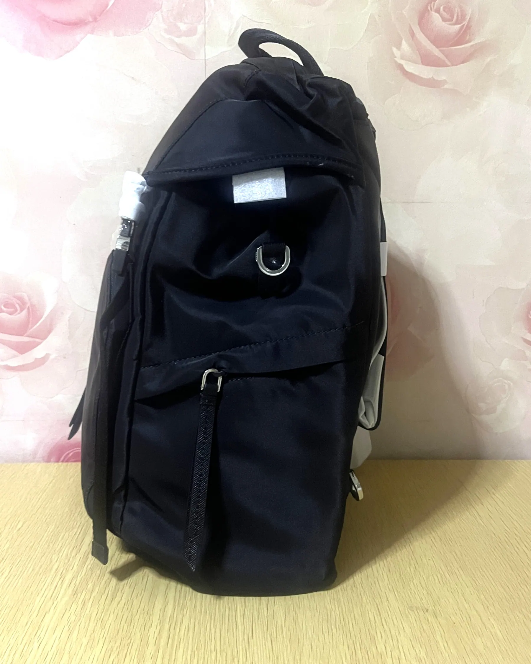 普拉达 Re-Nylon 双肩包 1BZ039 25x34.5x15.5cm
