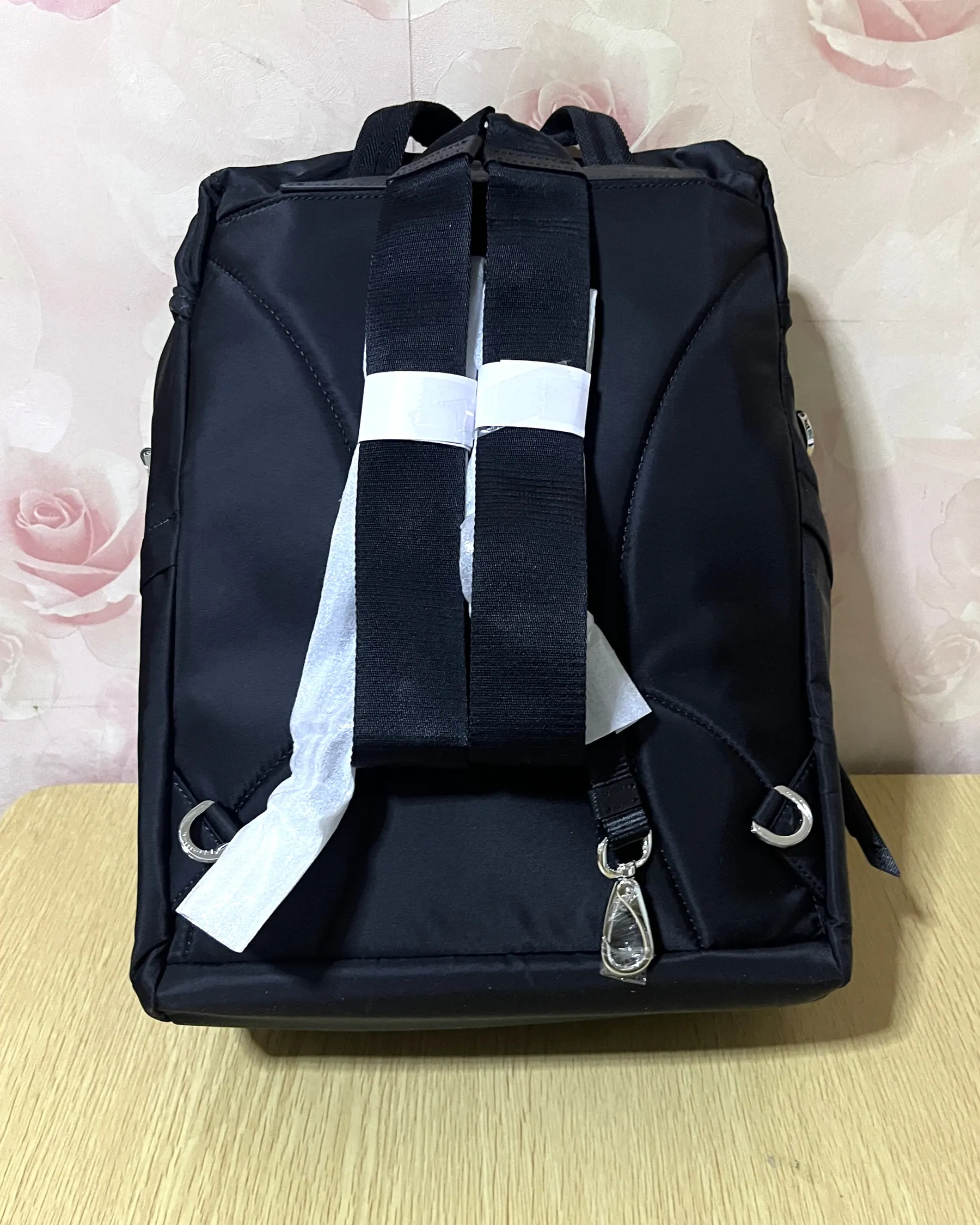 普拉达 Re-Nylon 双肩包 1BZ039 25x34.5x15.5cm