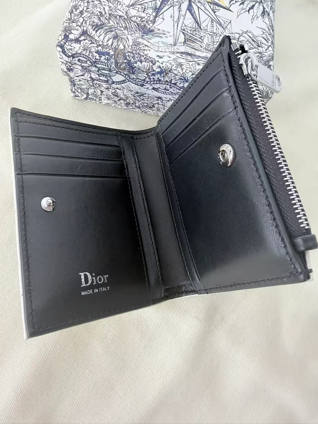 迪奥爱恋 Lady Dior 紫藤色钱包