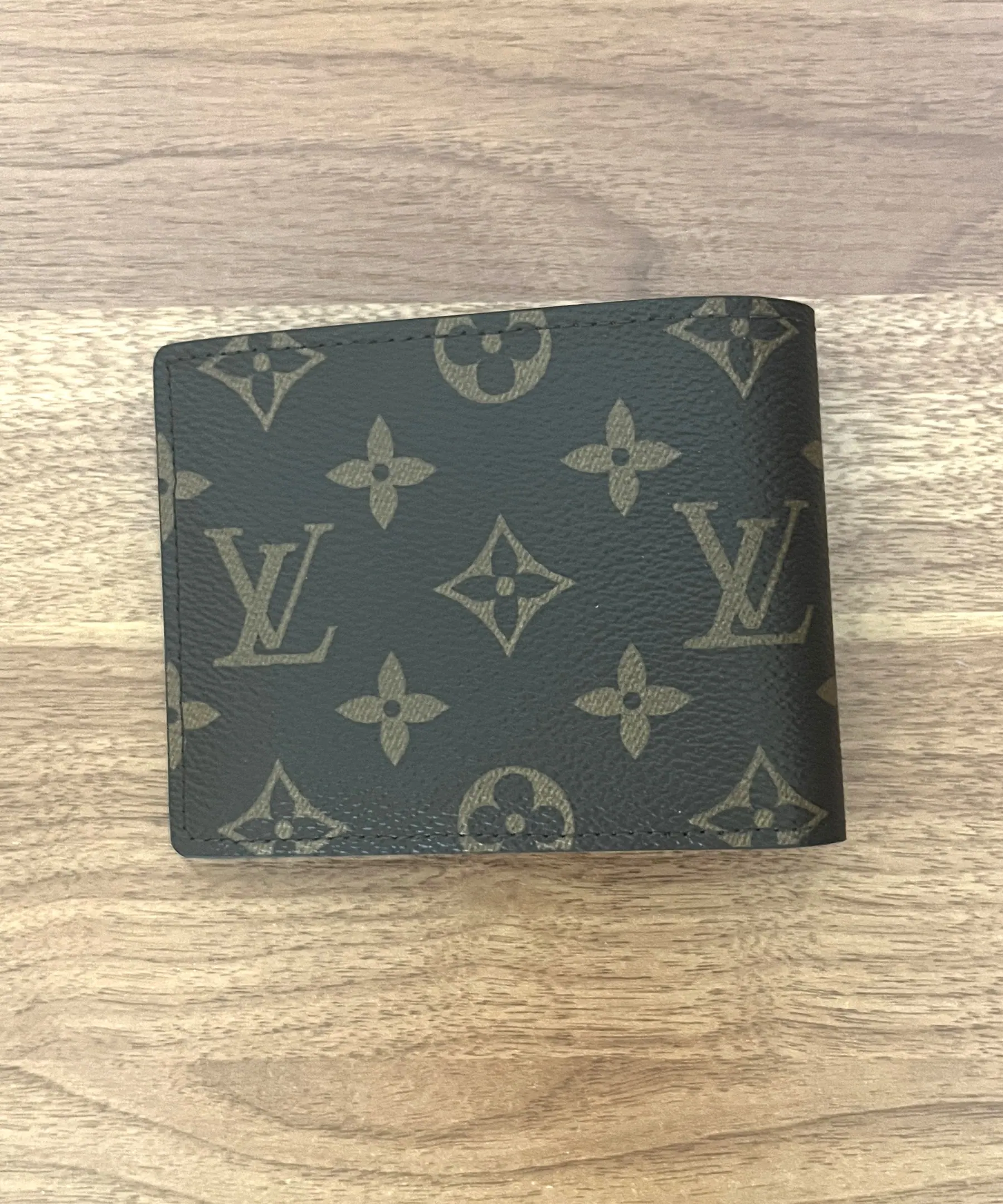 MB 路易威登 Multiple 钱包 Monogram M60895