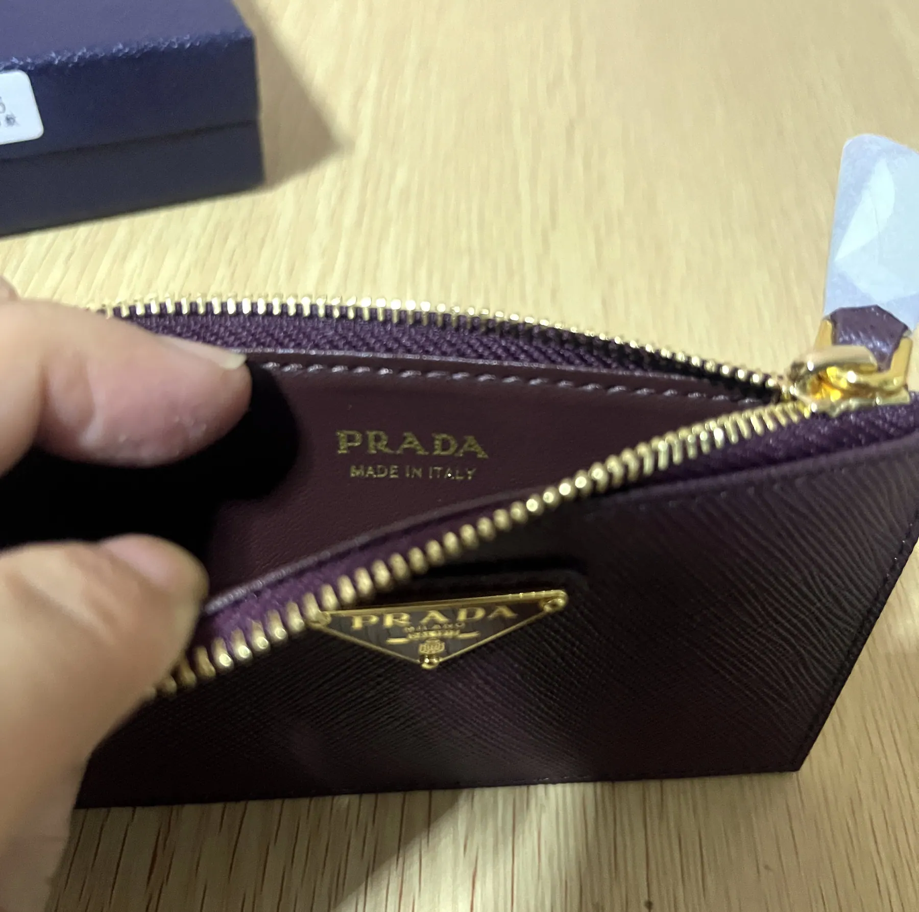 Prada Saffiano 皮革卡包